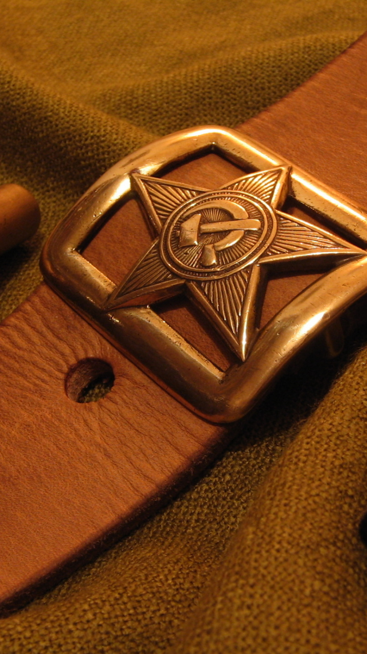 750x1334  Обои металл, советский Союз, Коммунистическая партия Советского Союза, Серп  и молот, древесина для iPhone 6, 6S, 7, 8 бесплатно, заставка 750x1334 -  скачать картинки и фото