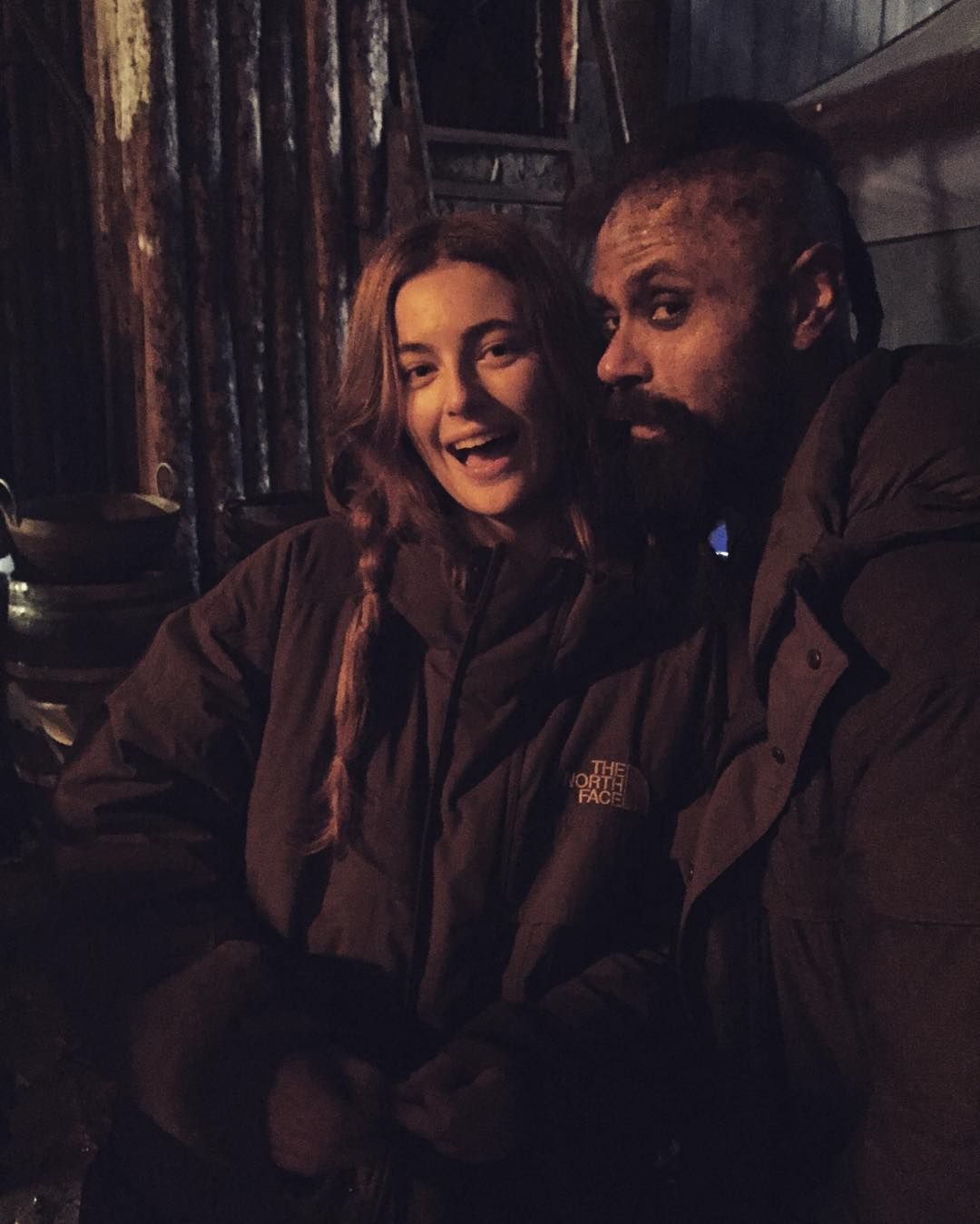 1080x1349   Милли Брэйди обои HD в высоком разрешении Скачать 