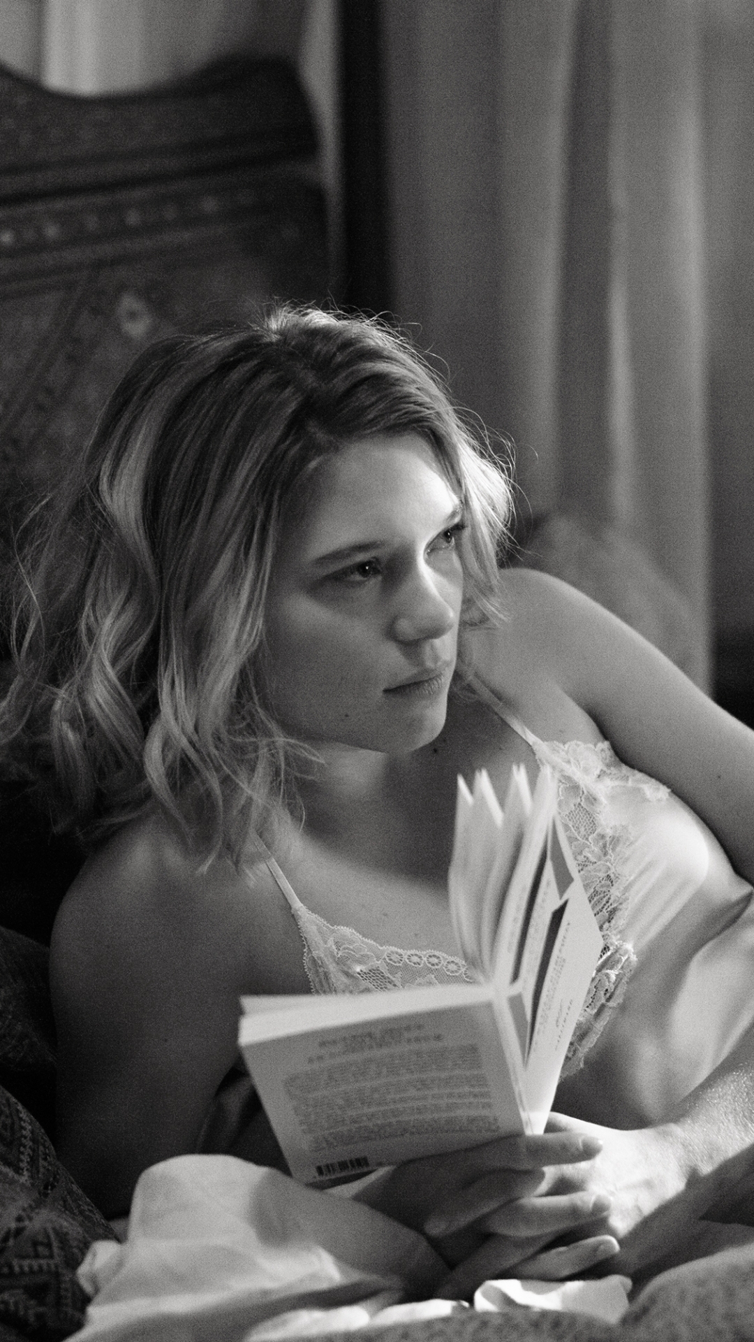 1080x1920   Lea Seydoux HD обои Фон 