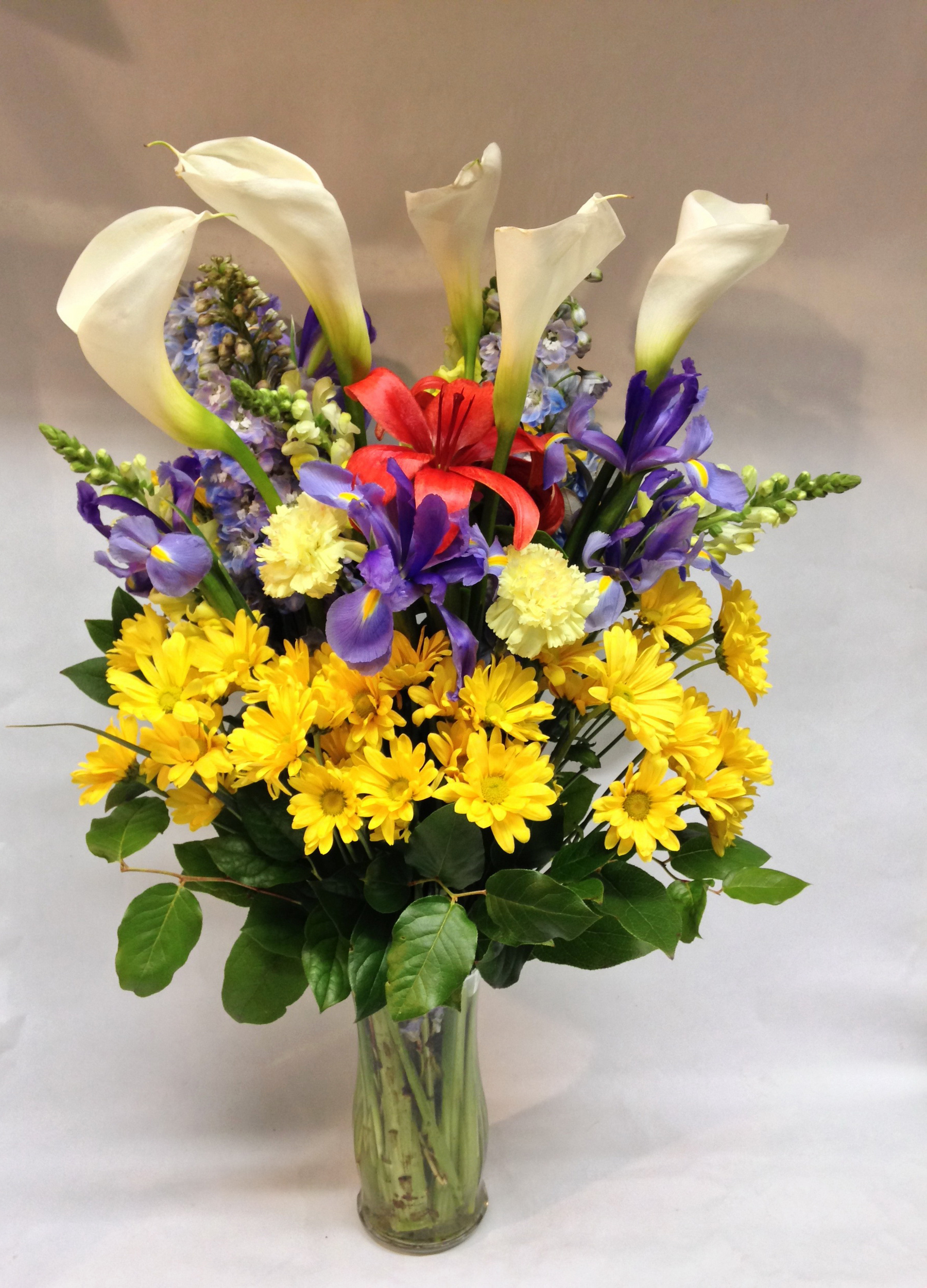 1800x2500  Скачать 800x1200 розы, каллы, свадебный букет, невеста, платье обои,  картинки iphone 4s/4 for parallax