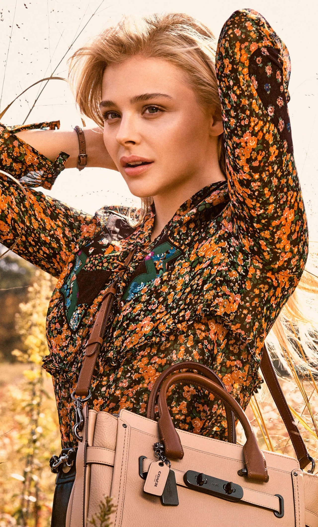 1280x2120   Обои Хлоя Грейс Моретц Знаменитости HQ Фотографии Хлои Грейс Моретц | 4K Wallpapers 2019 