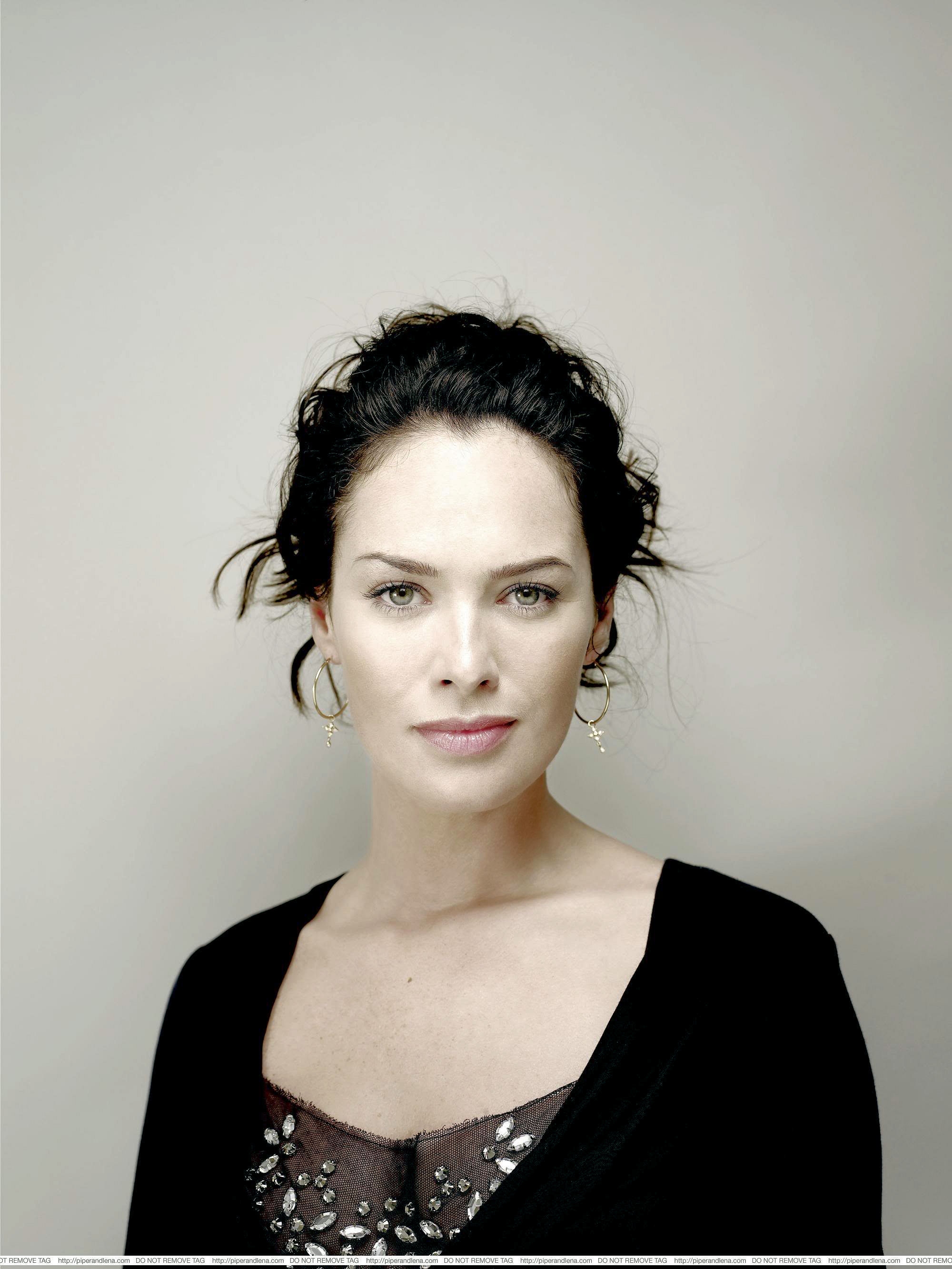 2000x2665  Lena Headey Wallpaper For IPhone 6 Download Celebrities Wallpapers