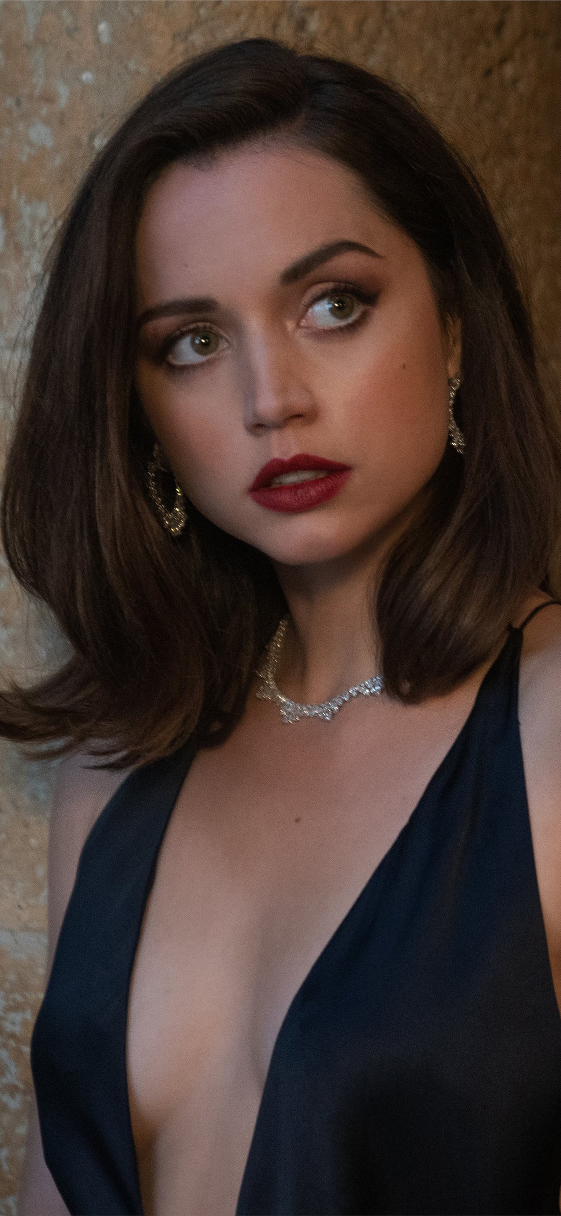 1125x2436  Ana De Armas 2020 4K Ultra HD Mobile Wallpaper