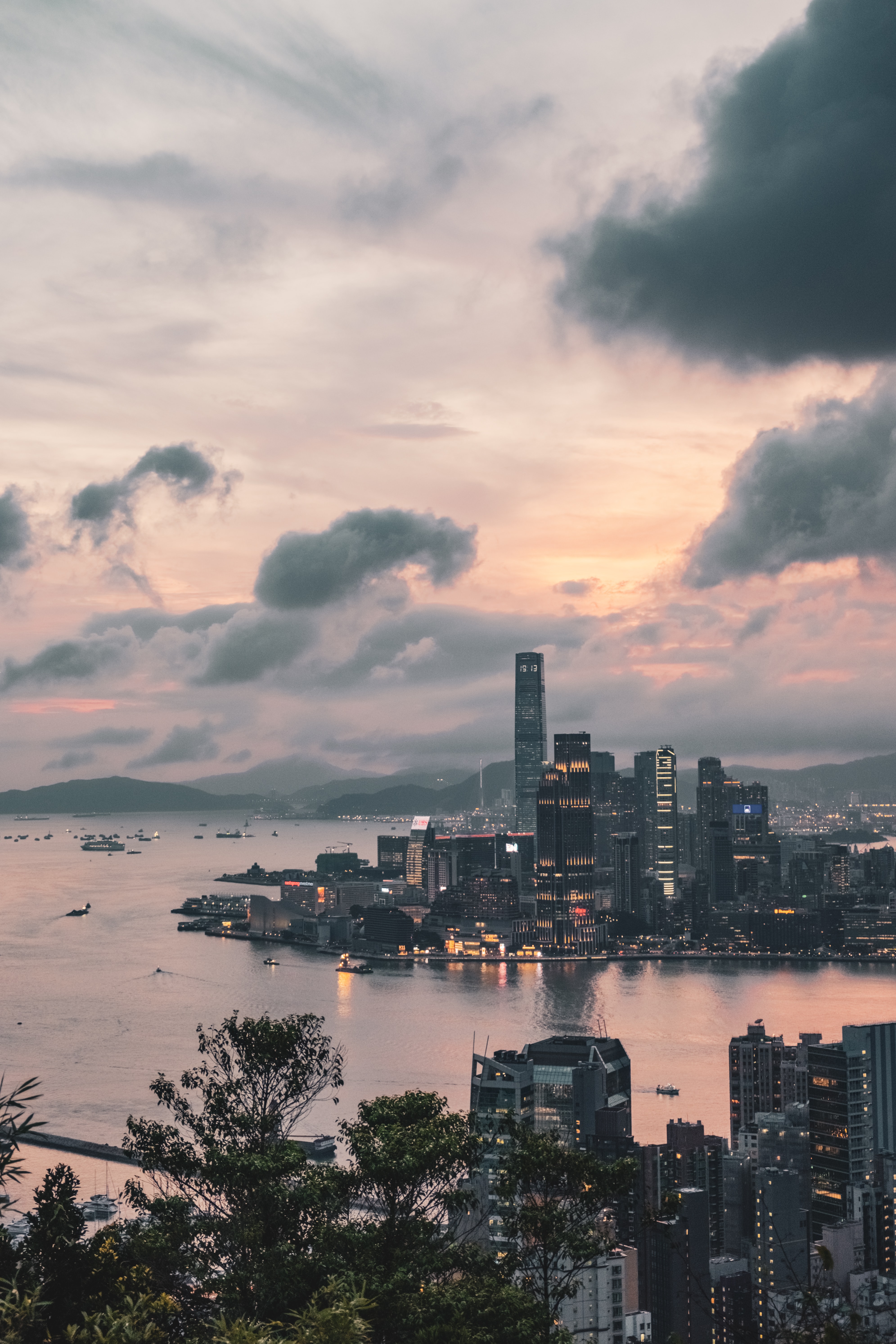 3982x5973  Скачать обои \"Город\" на телефон в высоком качестве, вертикальные картинки \" Город\" бесплатно