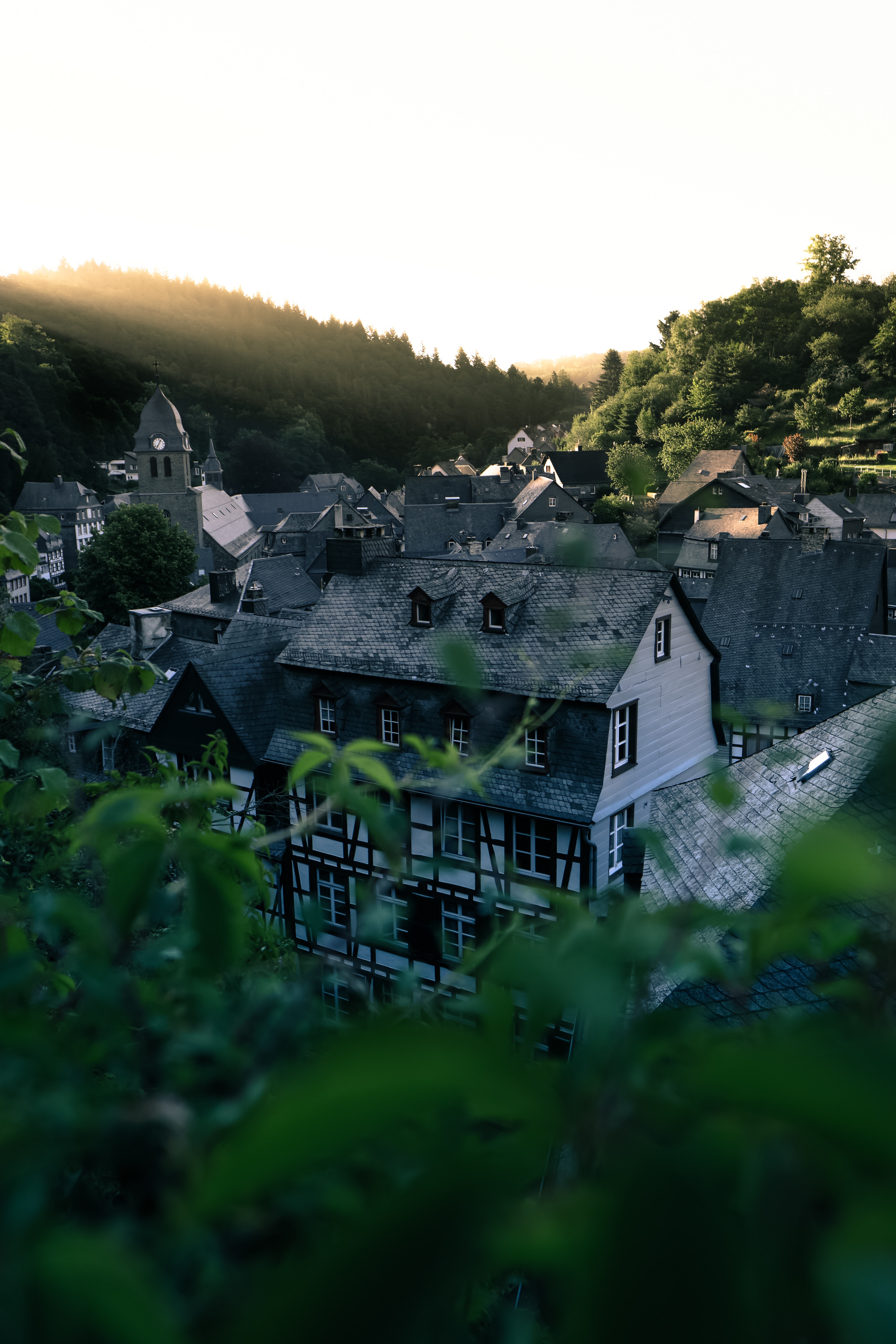 3411x5117  Картинки Монако La Condamine берег Вечер Здания облако 1080x1920