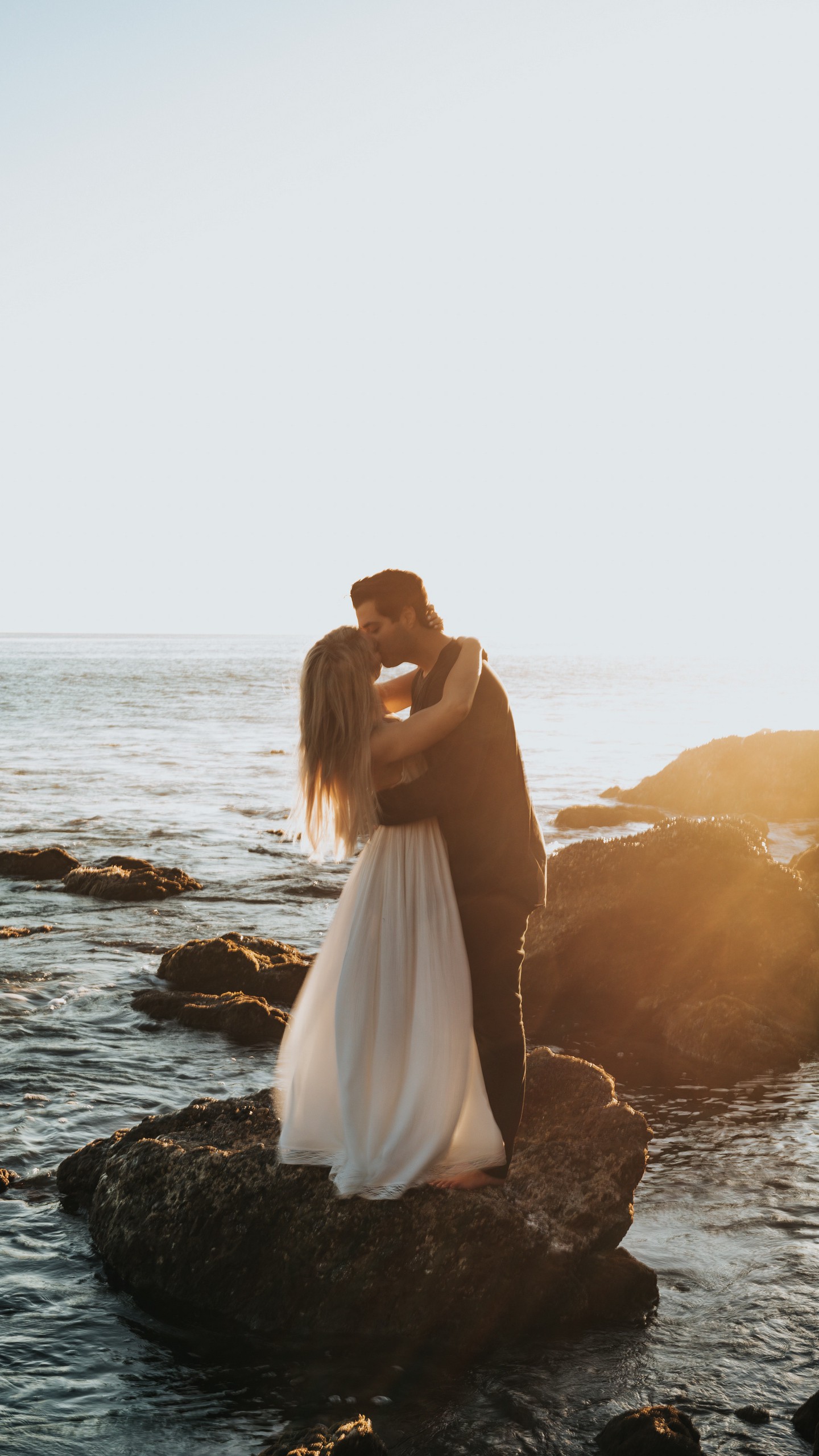 1440x2560  Wallpaper | Movies, End of the world, Couples