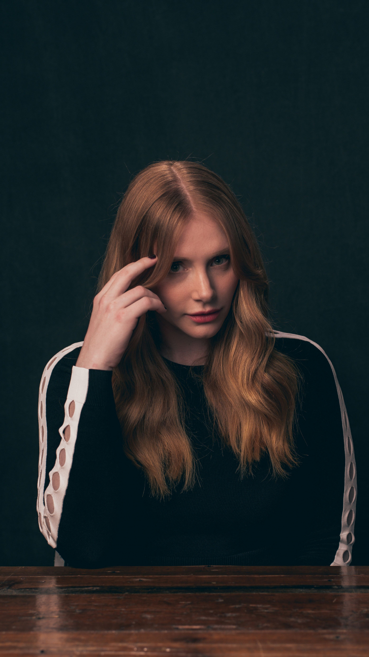 750x1334  HD Фото в Twitter: «Брайс Даллас Ховард HD Фото Обои - Фильмография #JurassicWorld #BryceDallasHoward https://t.co/b7NBev1KnR https://t.co/RAgLOMIusH\