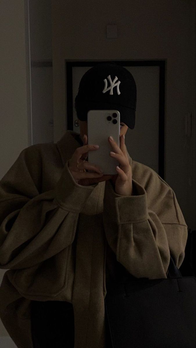 675x1200  instagram #wallpaper #aesthetic #minimal #casual #инстаграм #эстетика  #идеидляфото #обоинателефон #эстетика #минимали… | Фотосъемка, Модные  снимки, Стиль нью-йорка