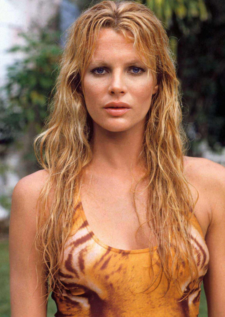 854x1200  Kim Basinger Фотография Shared By Eudora | Поклонники обмениваются изображениями