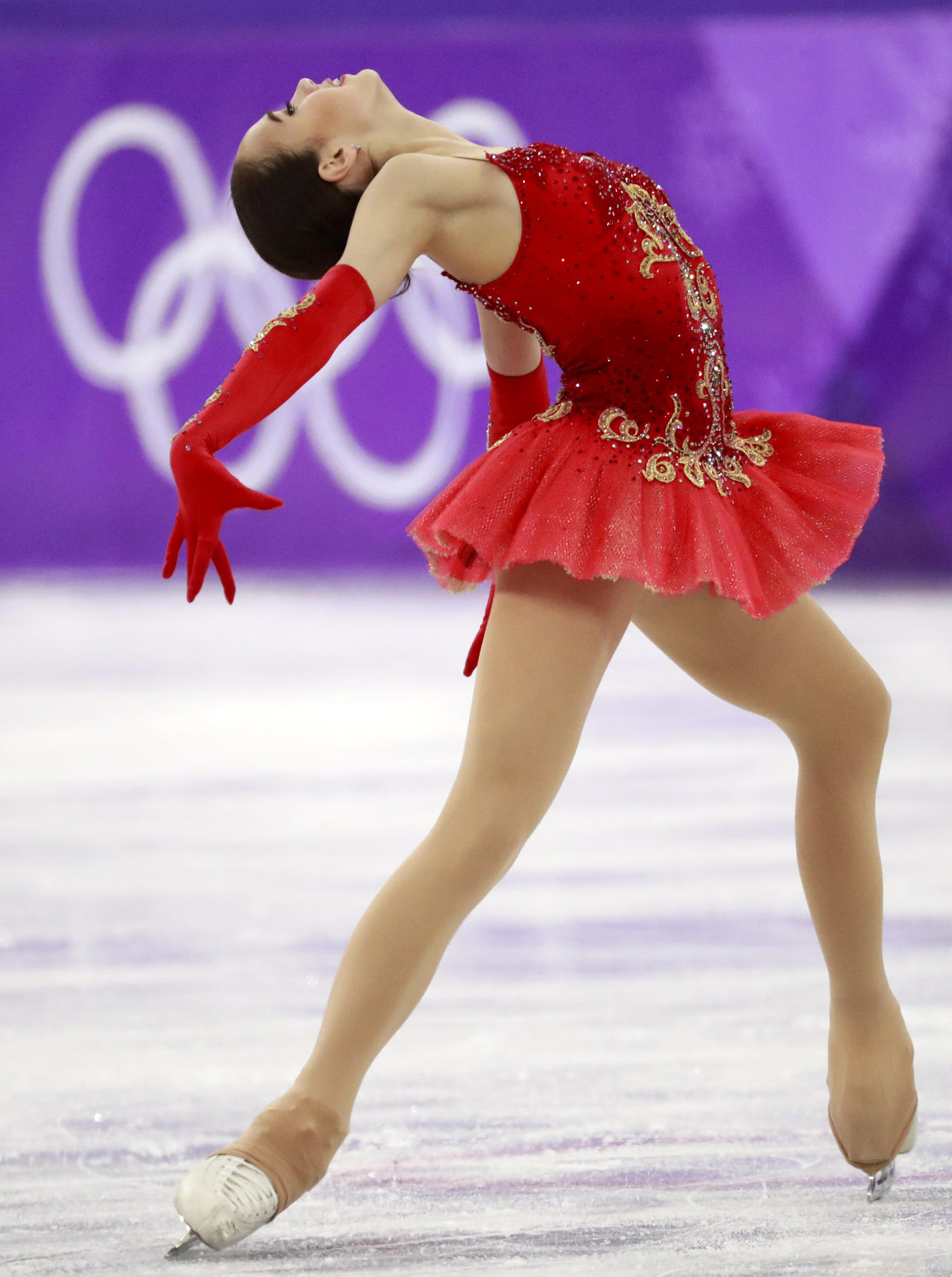 1400x1878  Фигурное катание | Лучшие фотографии Алины Загитовой: от красной балерины  до царицы Египта.