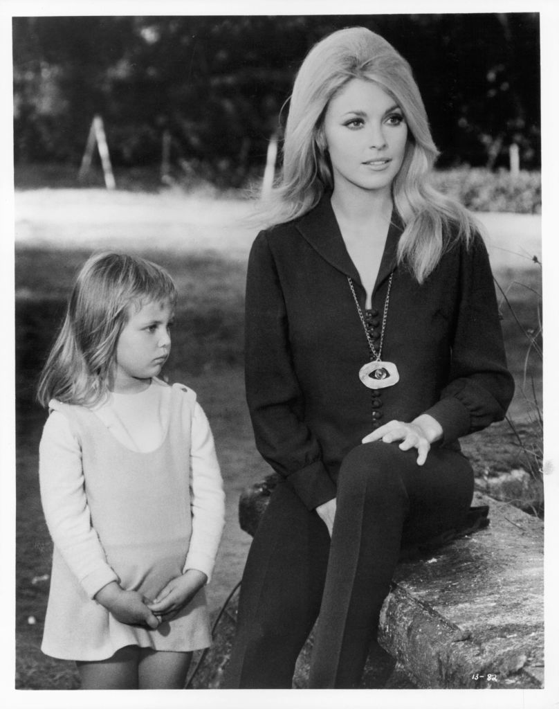 808x1024  Tate Обои, опубликованные Сарой Меркадо