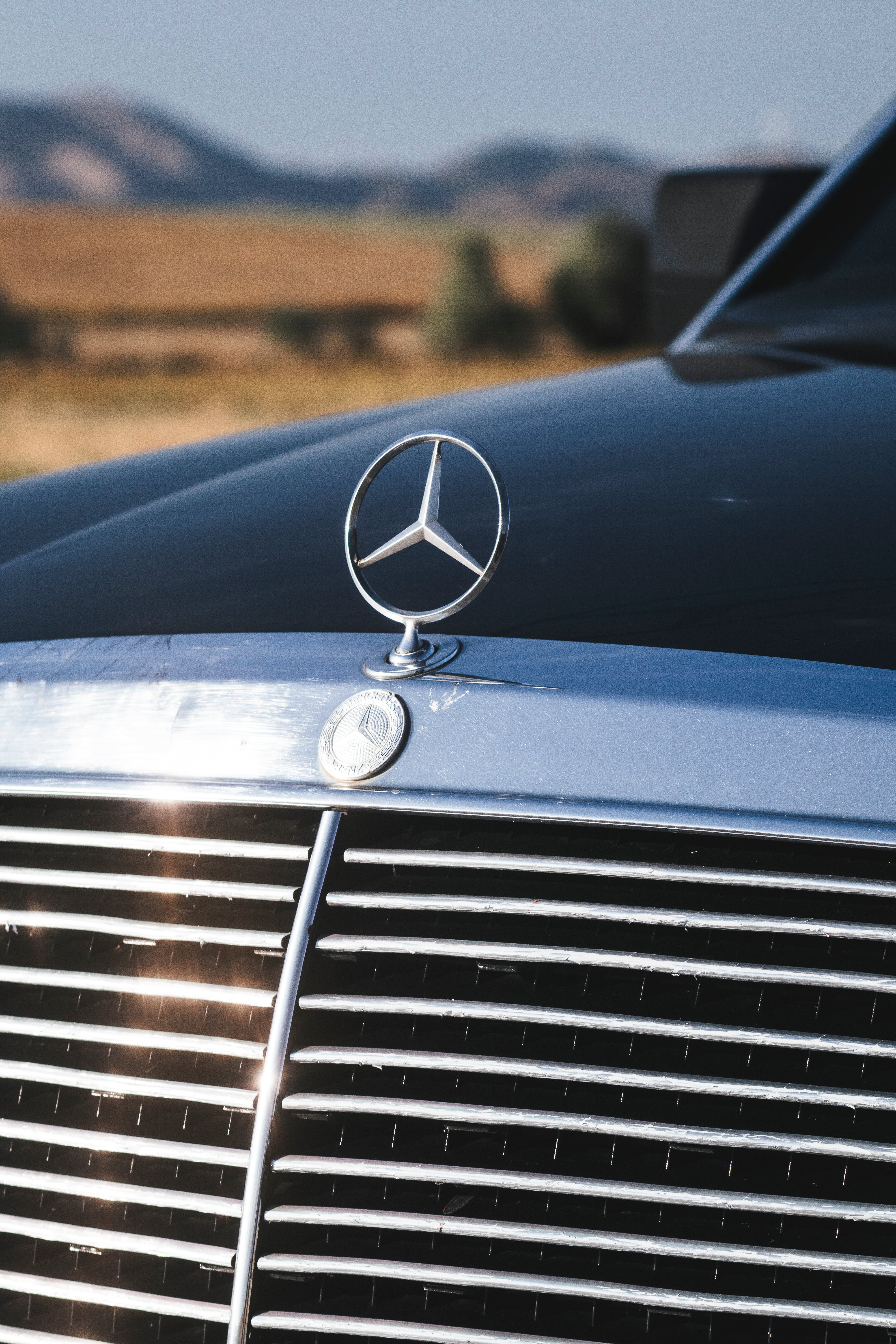 4000x6000  Синий Mercedes W124 · Бесплатные стоковые фото