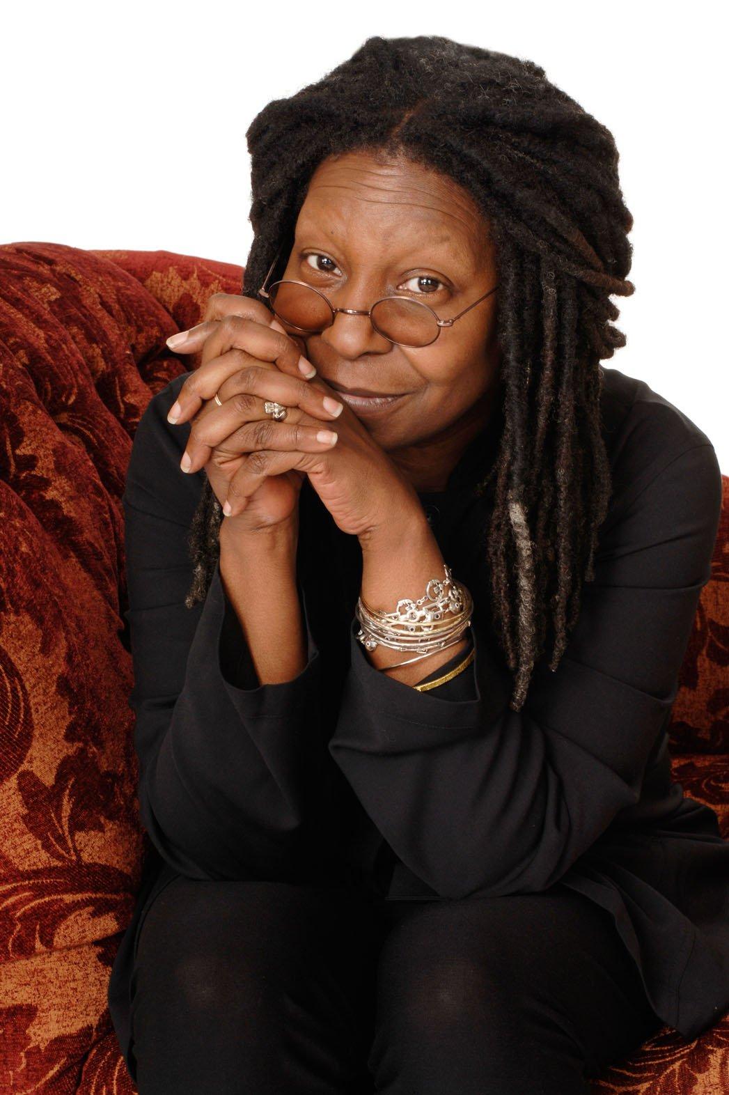 1047x1572  Whoopi Goldberg, фото, 20 из 30 изображений, обои - фото # 367819 - ThePlace2