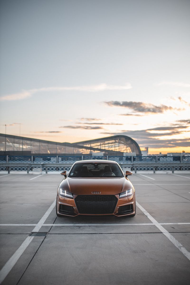 800x1200  Скачать 800x1200 audi tt, audi, машина, коричневый, вид спереди обои,  картинки iphone 4s/4 for parallax