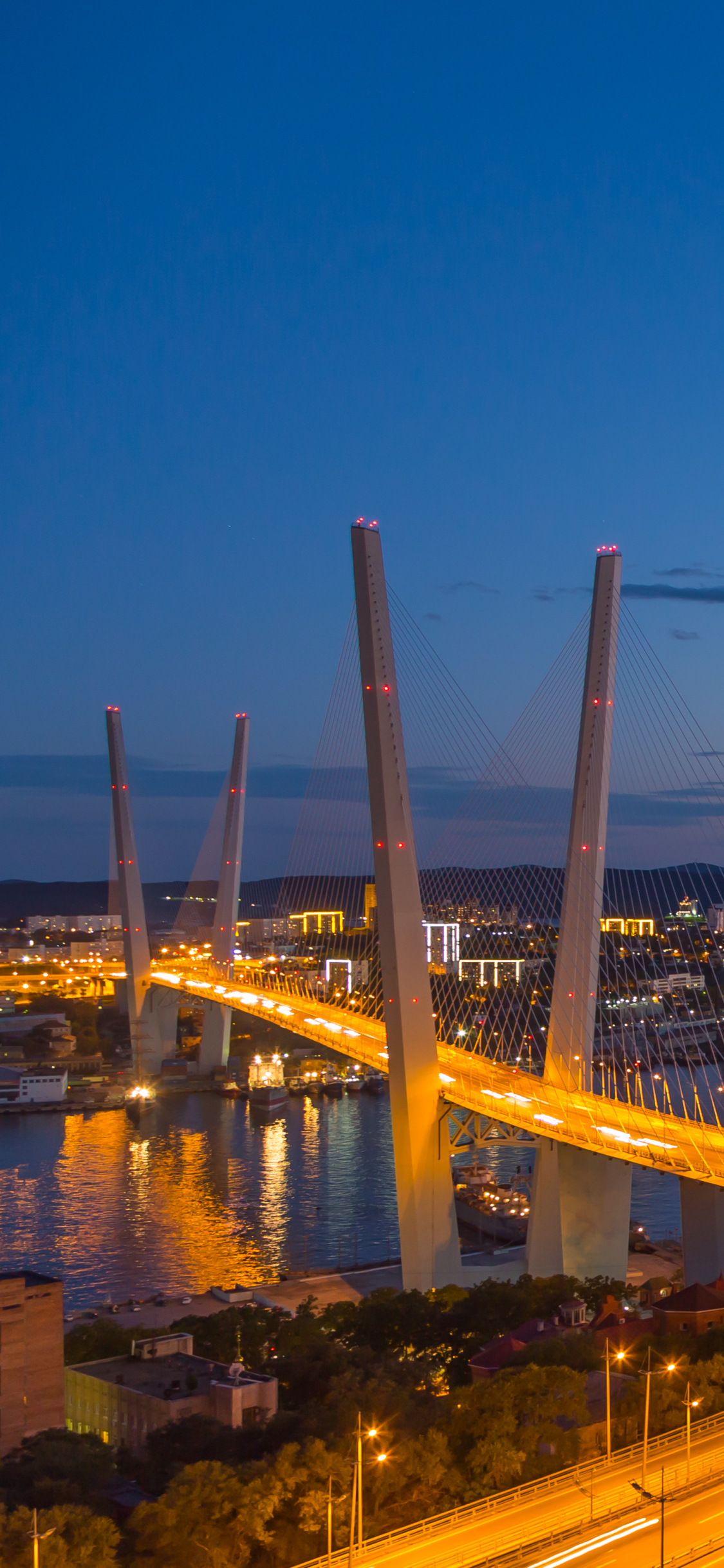 Скачать обои \"Владивосток\" на телефон в высоком качестве, вертикальные  картинки \"Владивосток\" бесплатно