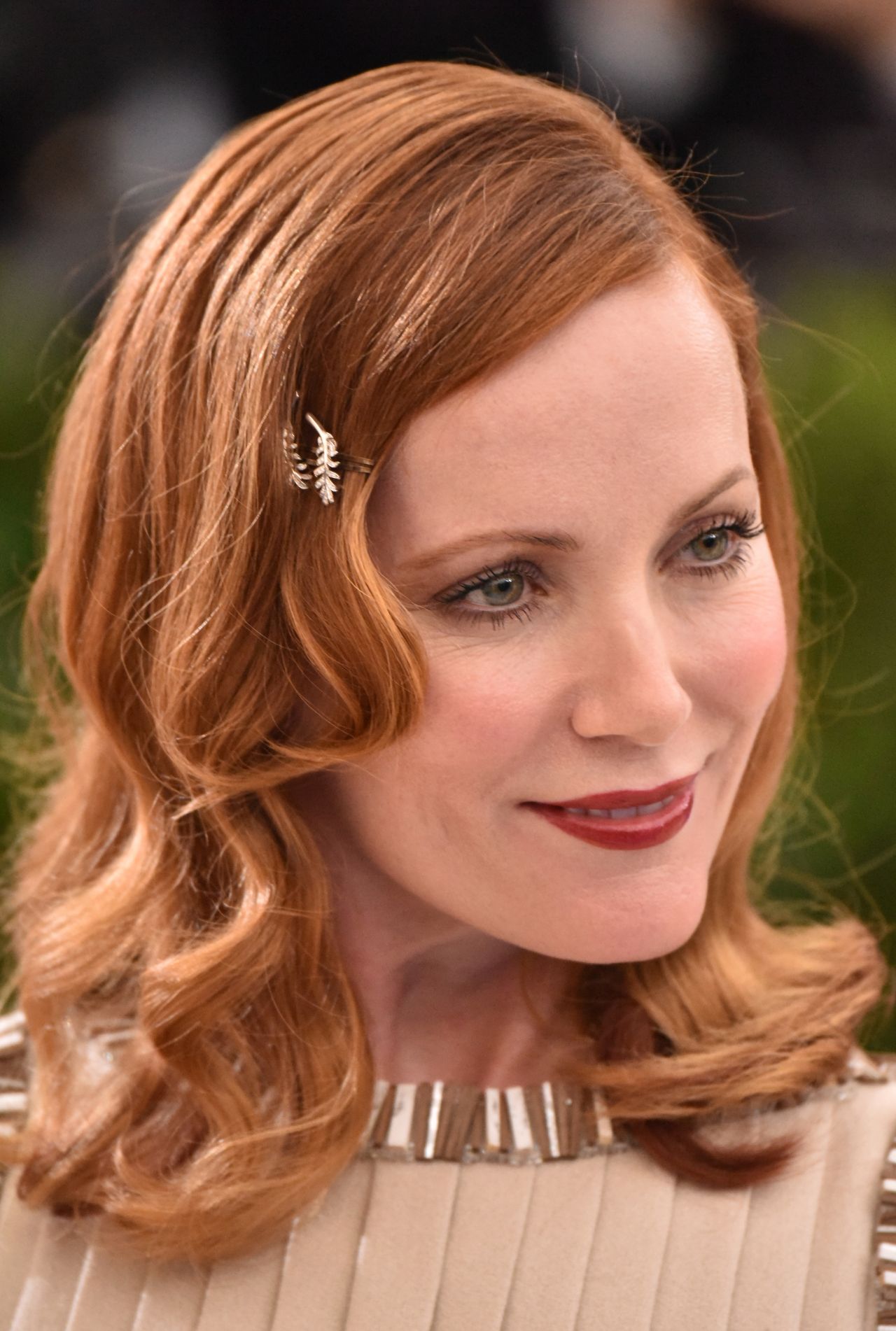 1280x1902  1346x2048px # 804719 Leslie Mann (433.64 KB) | 01.06.2015 | Автор: Xzibit