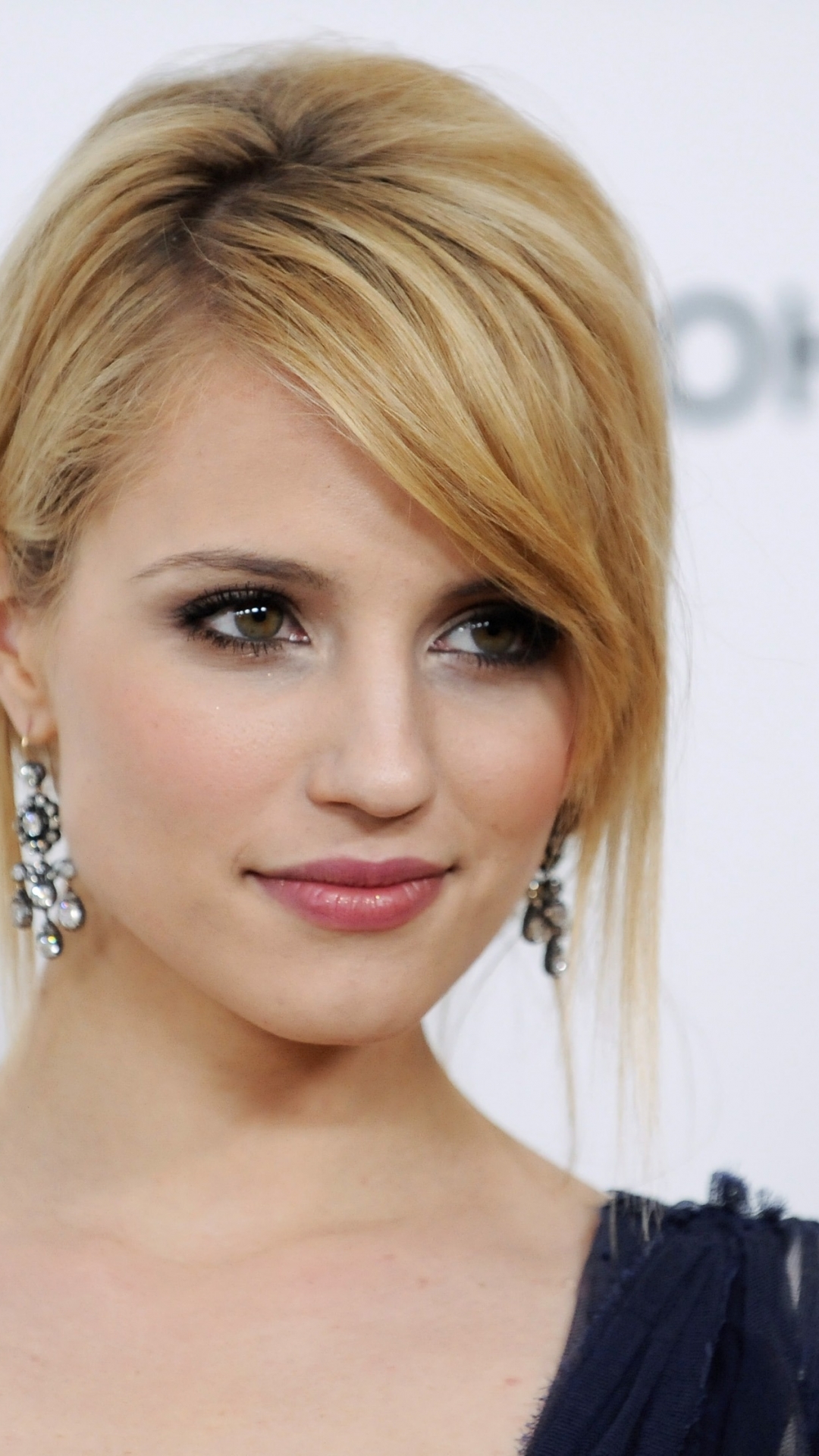 1080x1920  26 Дайанна Агрон ZTE / Vital | Supreme (720x1280) Обои - Mobile Abyss