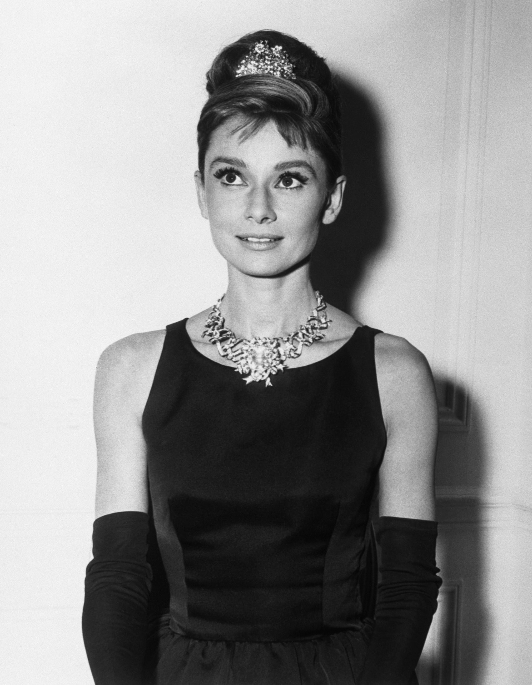 1700x2189  Audrey Hepburn wallpapers Celebrity HQ Audrey Hepburn pictures | 4K Обои 2019