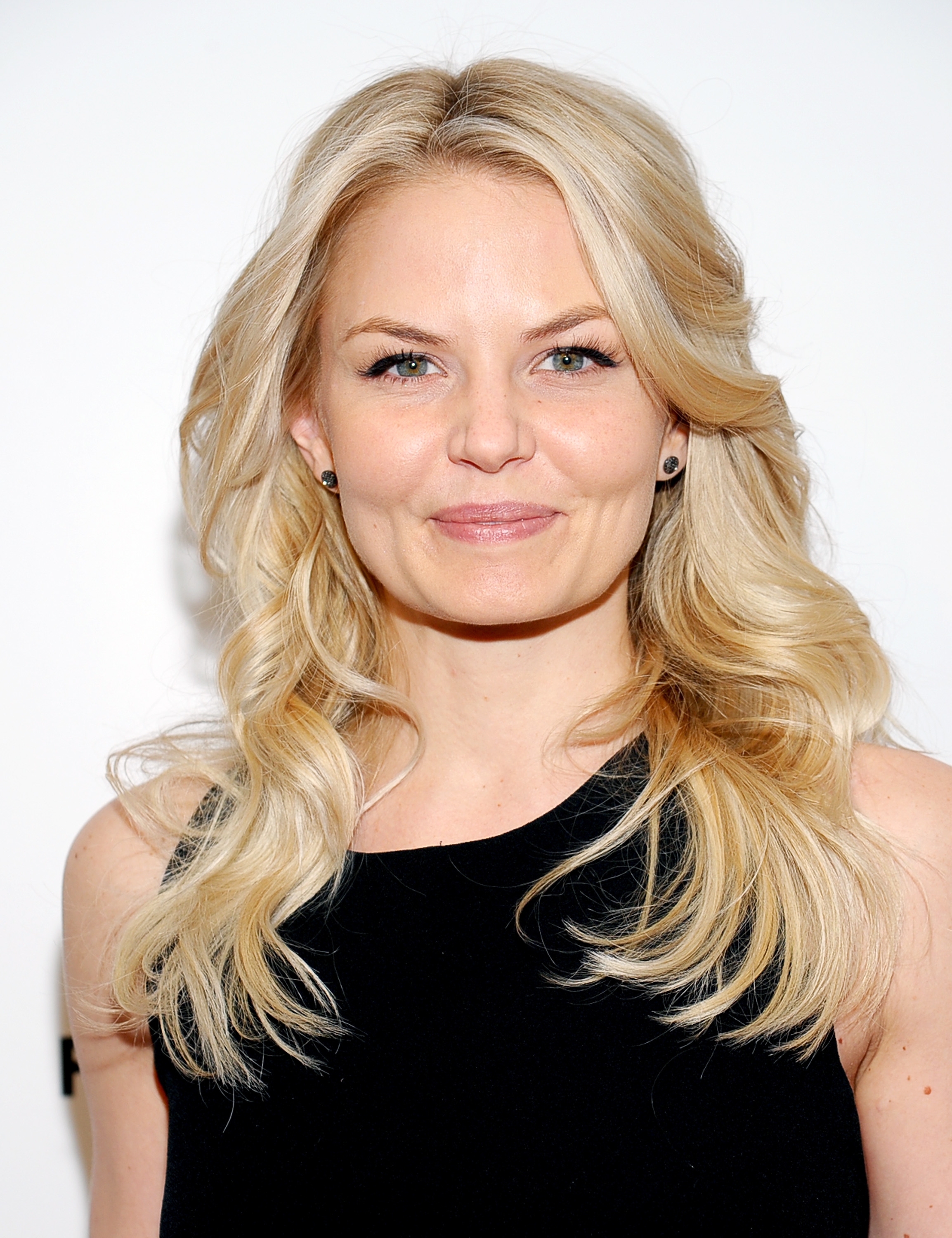 2307x3000  Jennifer Morrison htc one 1080x1920 - Лучшие обои для htc one