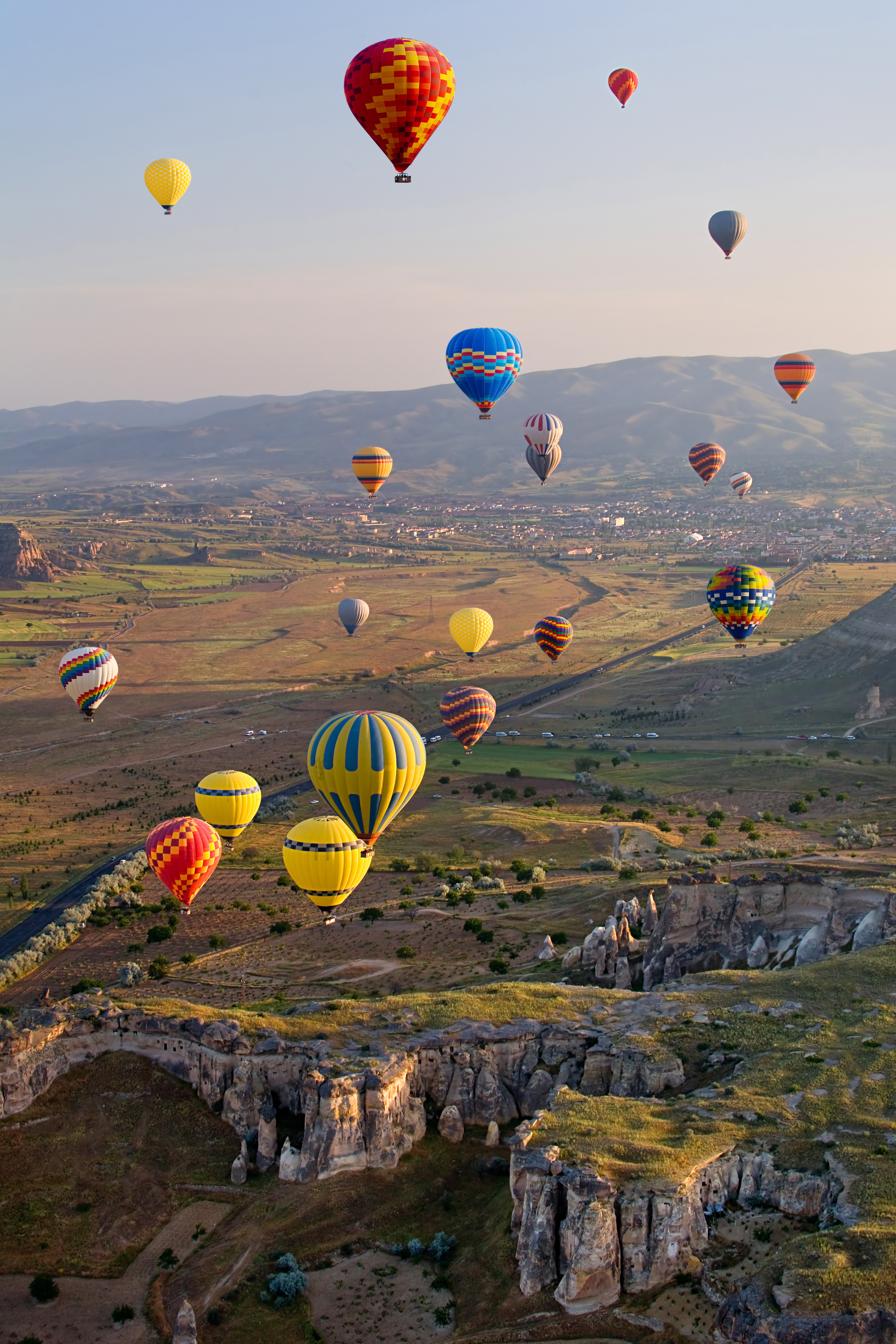 3000x4500  Фотографии Турция аэростат Cappadocia Природа Поля 3000x4500