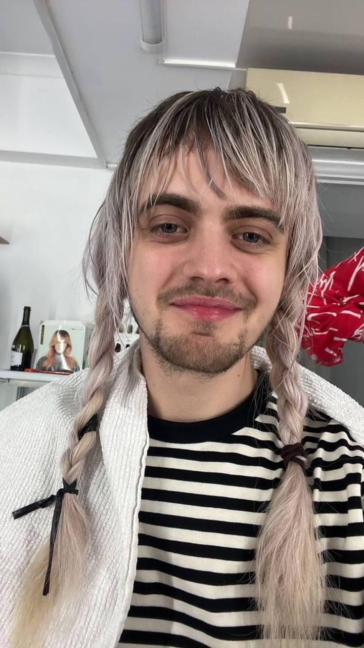 720x1280  Кирилл Бледный опозорился: что сказал о России украинский певец из «Пошлой  Молли» | 360°