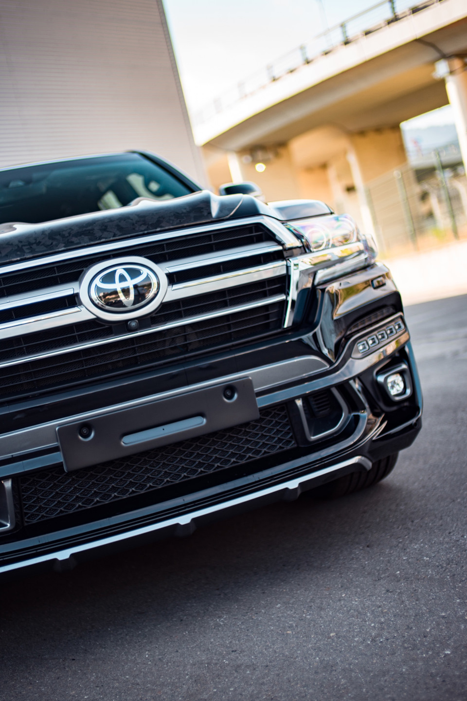 960x1440  Скачать 800x1420 toyota, land cruiser, вид сбоку обои, картинки iphone  se/5s/5c/5 for parallax