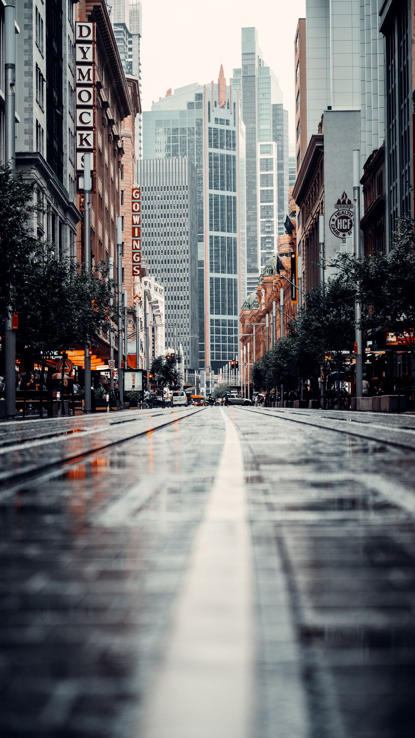 1440x2560  Скачать 1440x2560 город, дорога, здания, улица обои, картинки qhd samsung galaxy s6, s7, Edge, note, lg g4