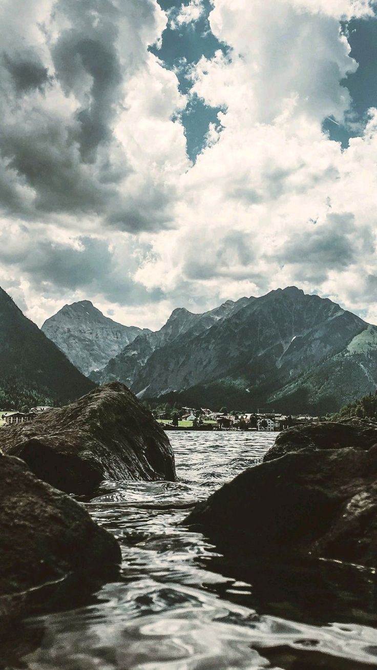 736x1308  Обои на телефон в высоком качестве (25 штук) | Zamanilka | Mountain  wallpaper, Nature photography, Scenery