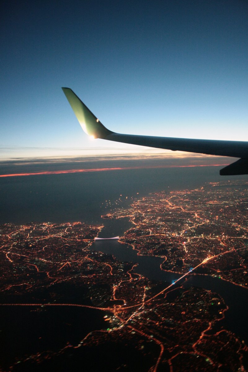 800x1200  Виды из окна самолета - 53 фото