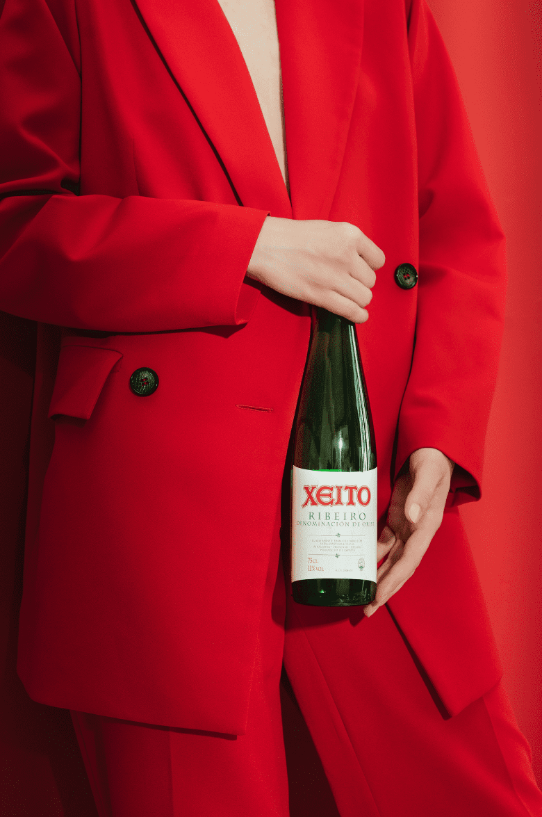780x1175  Вино белое сухое Xeito Ribeiro DO Viña Costeira урожая 2020 года 0.75 л  (Шеито Рибейро DO Винья Костейра), купить в магазине в Курске - цена, отзывы