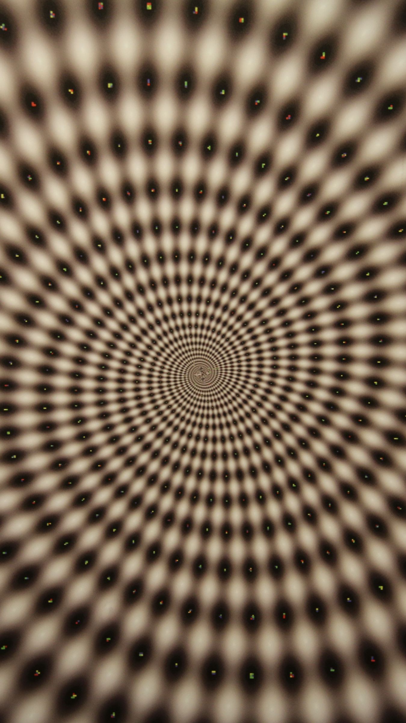 1350x2400  Подборка обоев-иллюзий для iPhone X