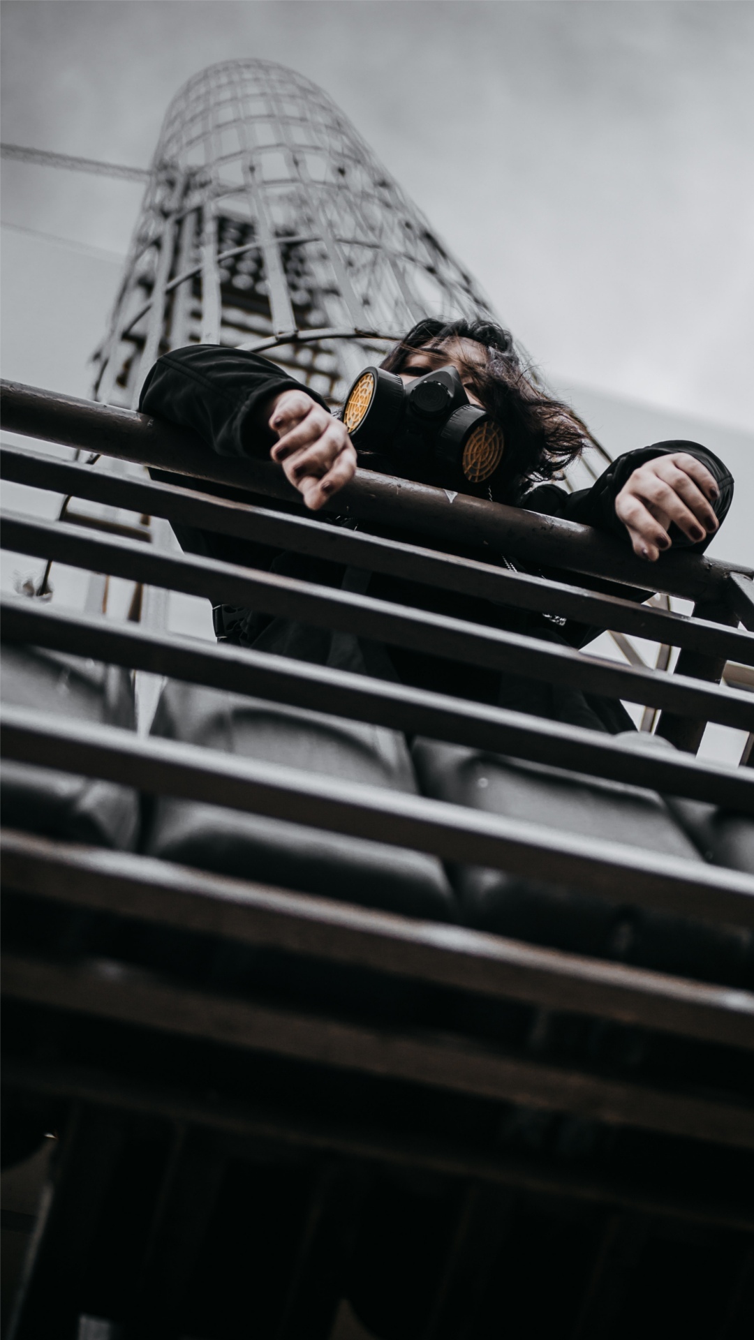 1080x1920  Противогазы, люди, дым - Обои на телефон Full HD | Пикабу