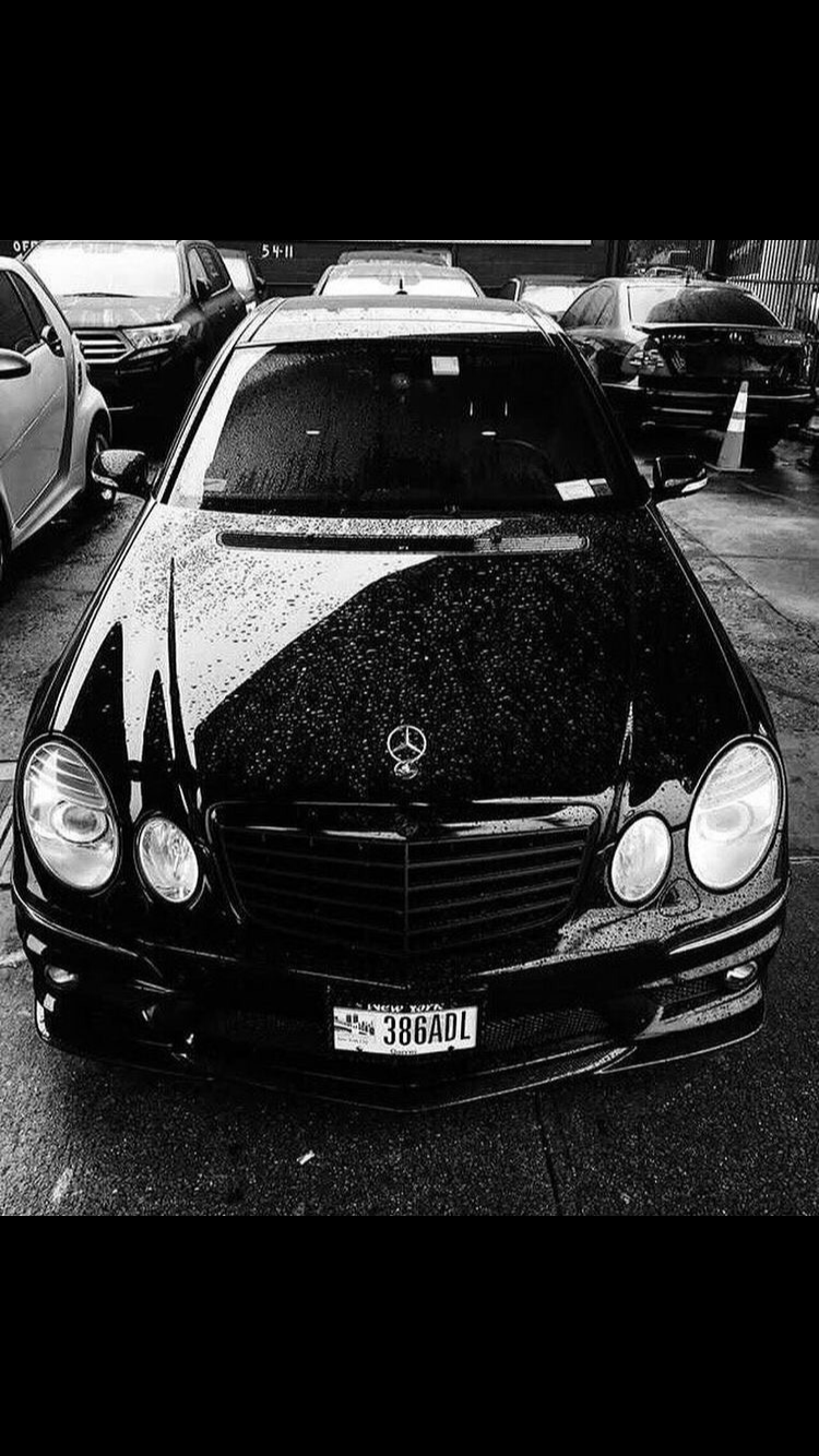 750x1334  Пин от пользователя 호야 на доске e클 | Черные автомобили, Мерседес amg,  Автомобили