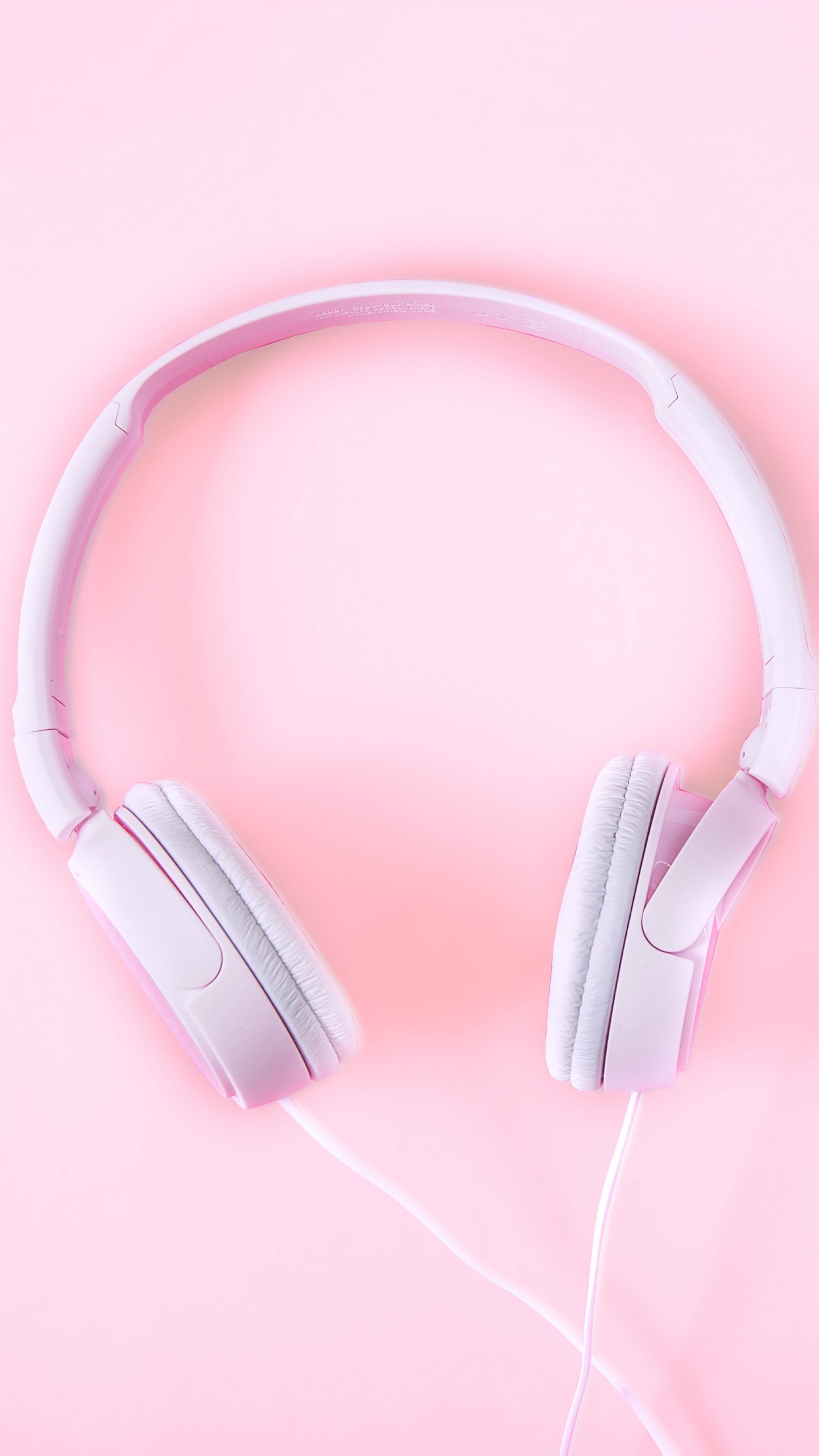 1440x2560  Обои на телефон наушники, розовый, нежный - скачать бесплатно в высоком  качестве из категории \"Музыка\"