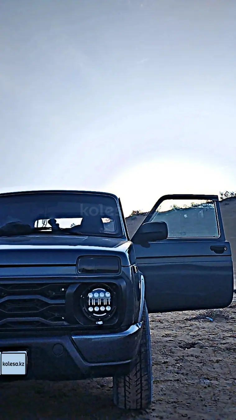 759x1350  LADA Niva Legend Bronto - Официальный сайт LADA