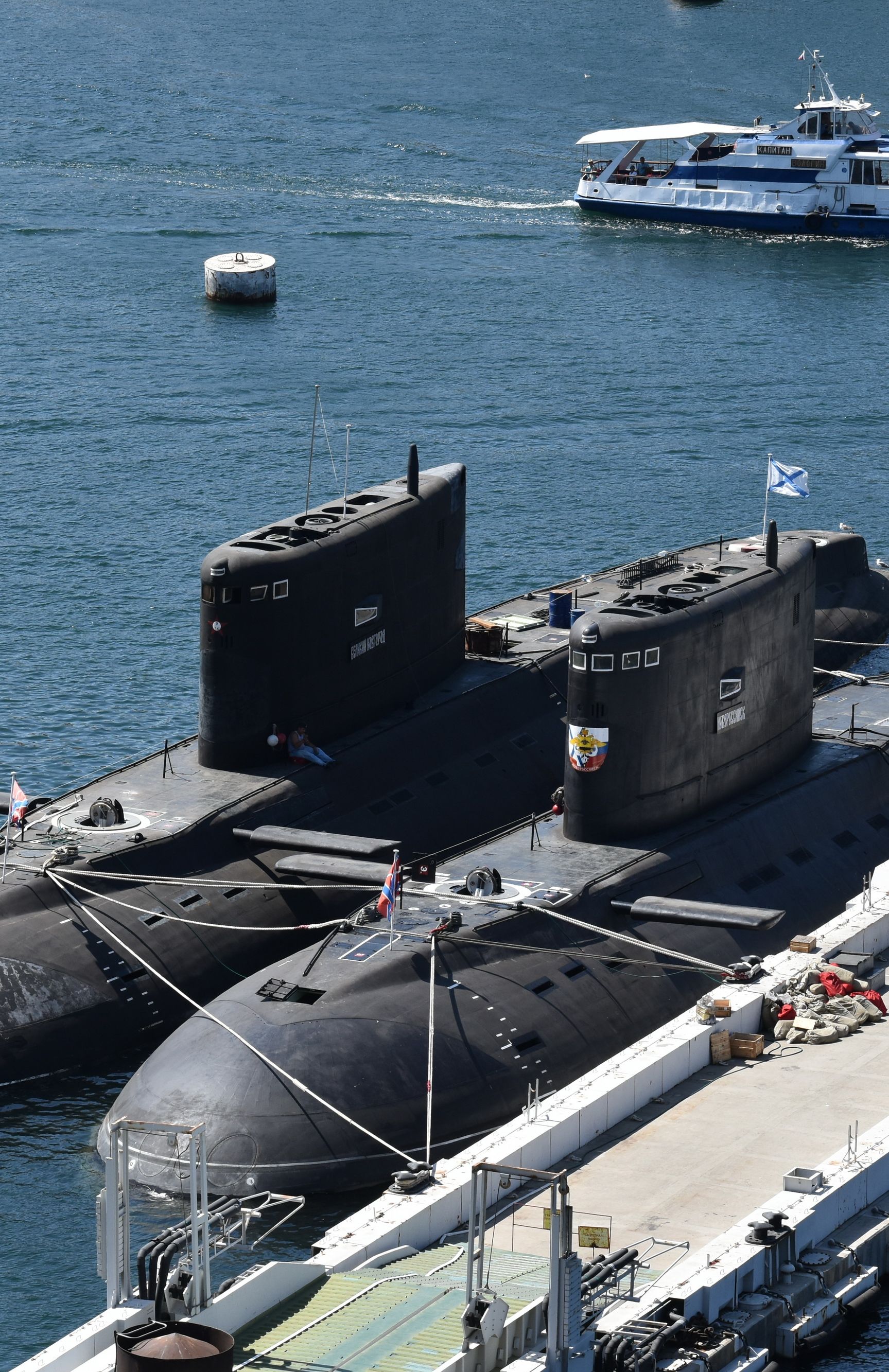 1727x2666  Подводные лодки России - Картинка на телефон / Обои на рабочий стол №1522611