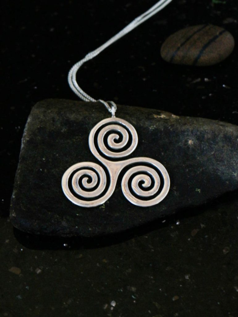 770x1024  Заставка на телефон для привлечения денег