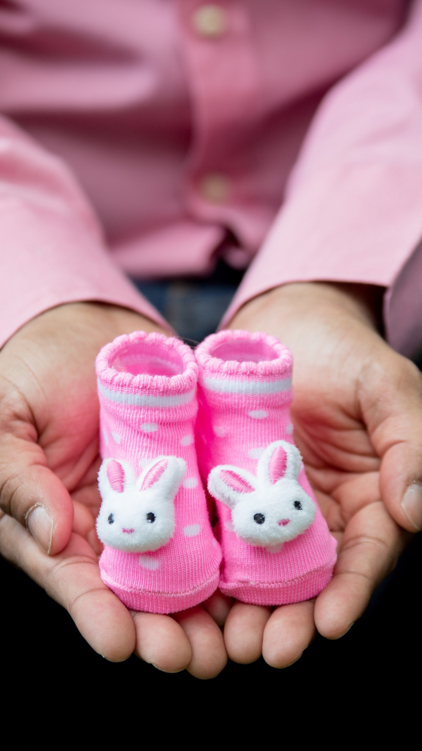 1440x2560  Обои на телефон носки, ребенок, отец, ожидание - скачать бесплатно в  высоком качестве из категории \"Разное\"