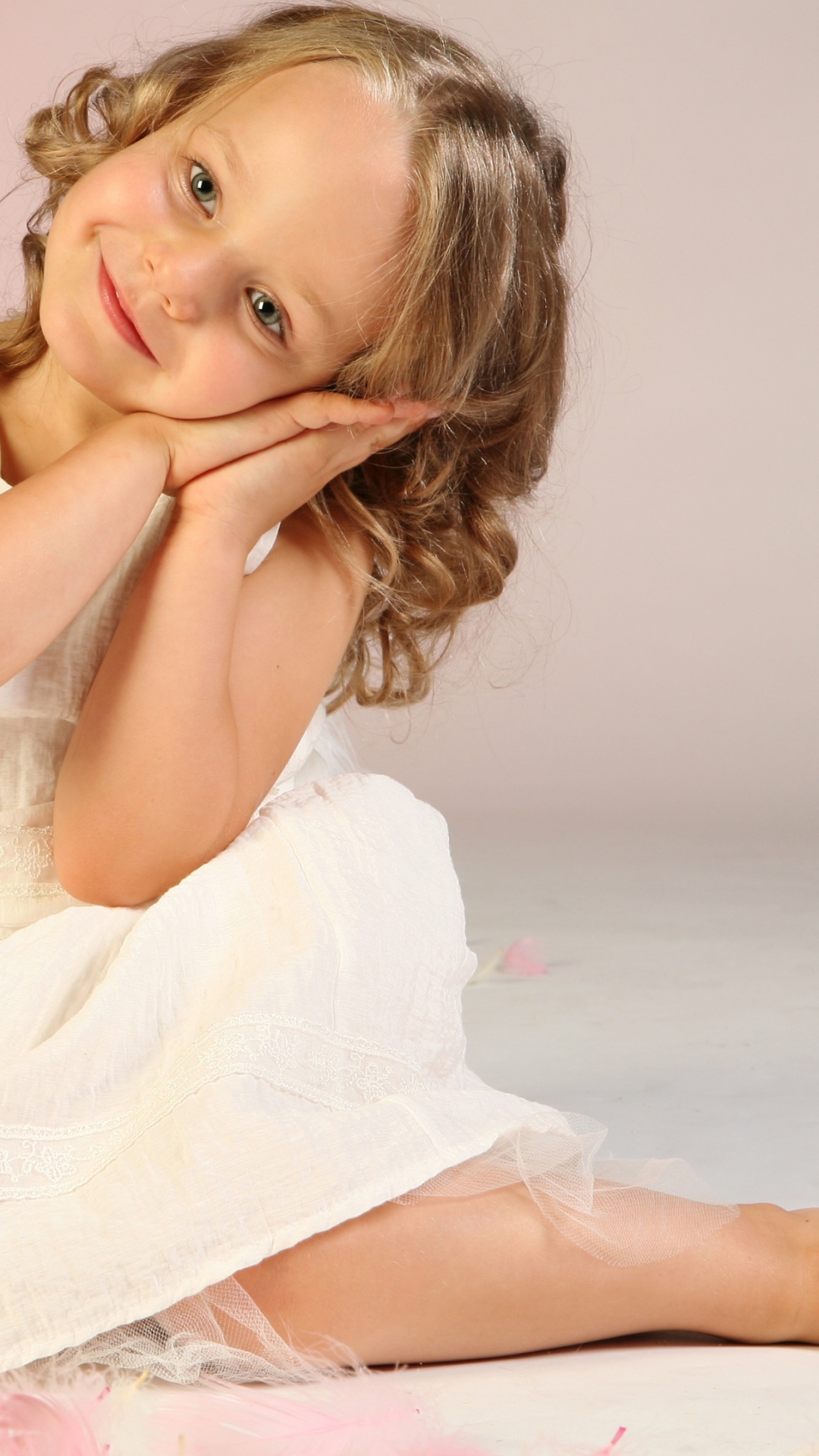 1080x1920  Обои ангел, красота, модель ребенка, ребенок, аксессуар на телефон Android,  1080x1920 картинки и фото бесплатно