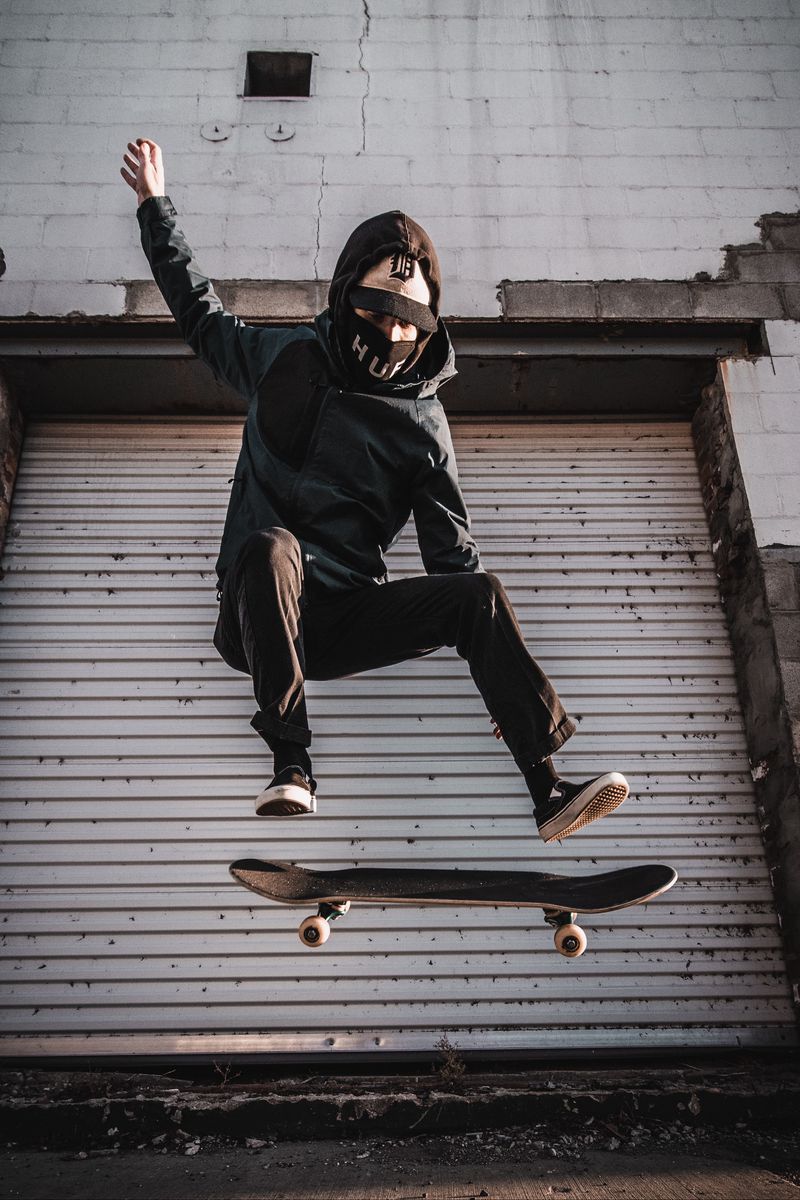 800x1200  Скачать 800x1200 скейт, скейтбордист, скейтбординг, маска обои, картинки  iphone 4s/4 for parallax