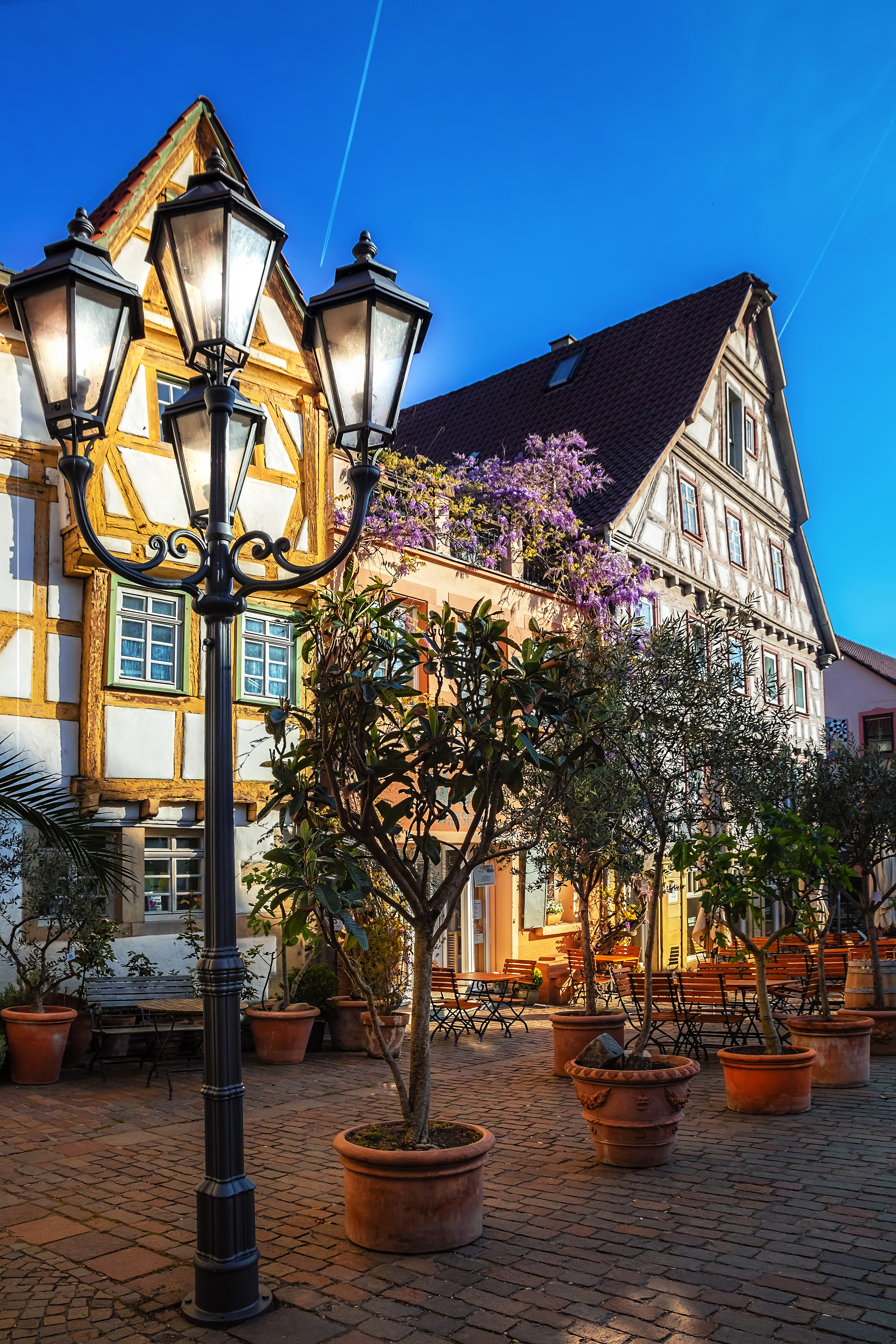2700x4050  Картинки Германия Besigheim улиц Уличные фонари Здания 2700x4050