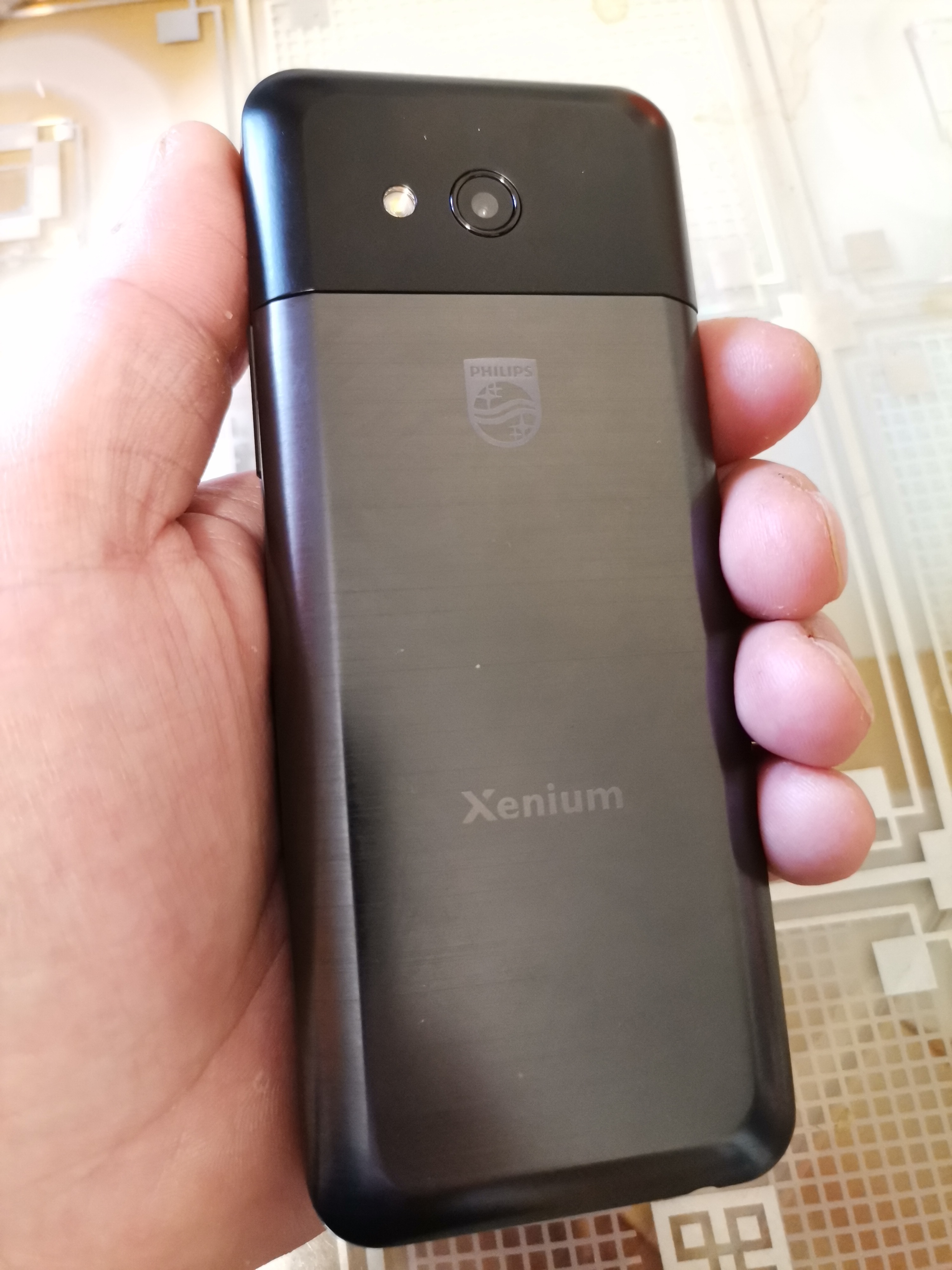 3000x4000  Мобильный телефон Philips Xenium E590 Bl - отзывы покупателей на  маркетплейсе Мегамаркет | Артикул: 100028735051