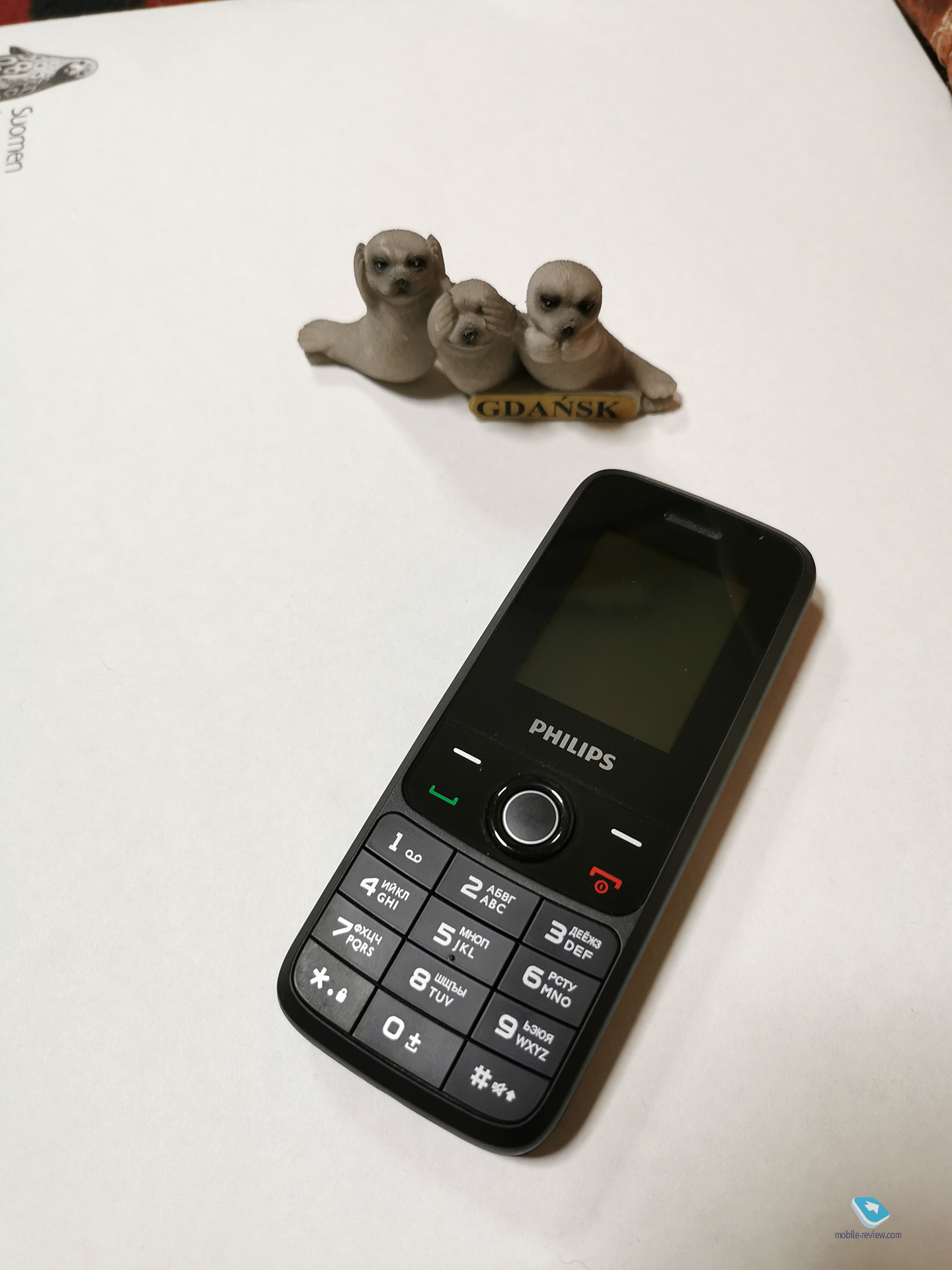 1440x1920  Mobile-review.com Обзор кнопочных телефонов Philips Xenium E117 и Xenium  E207
