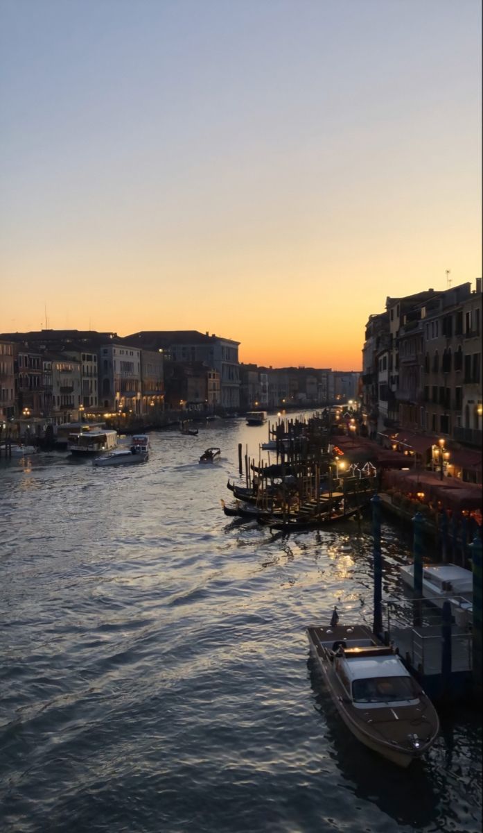 697x1200  Обои на айфон | путешествия | закат | Закаты, Путешествия, Пейзажи