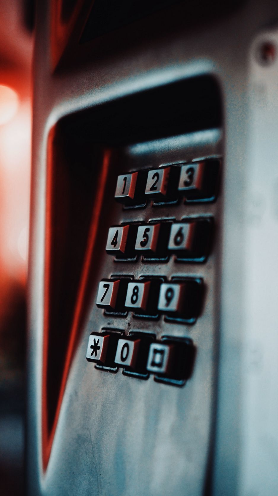 938x1668  Скачать 938x1668 телефон, цифры, кнопки, железный обои, картинки iphone  8/7/6s/6 for parallax