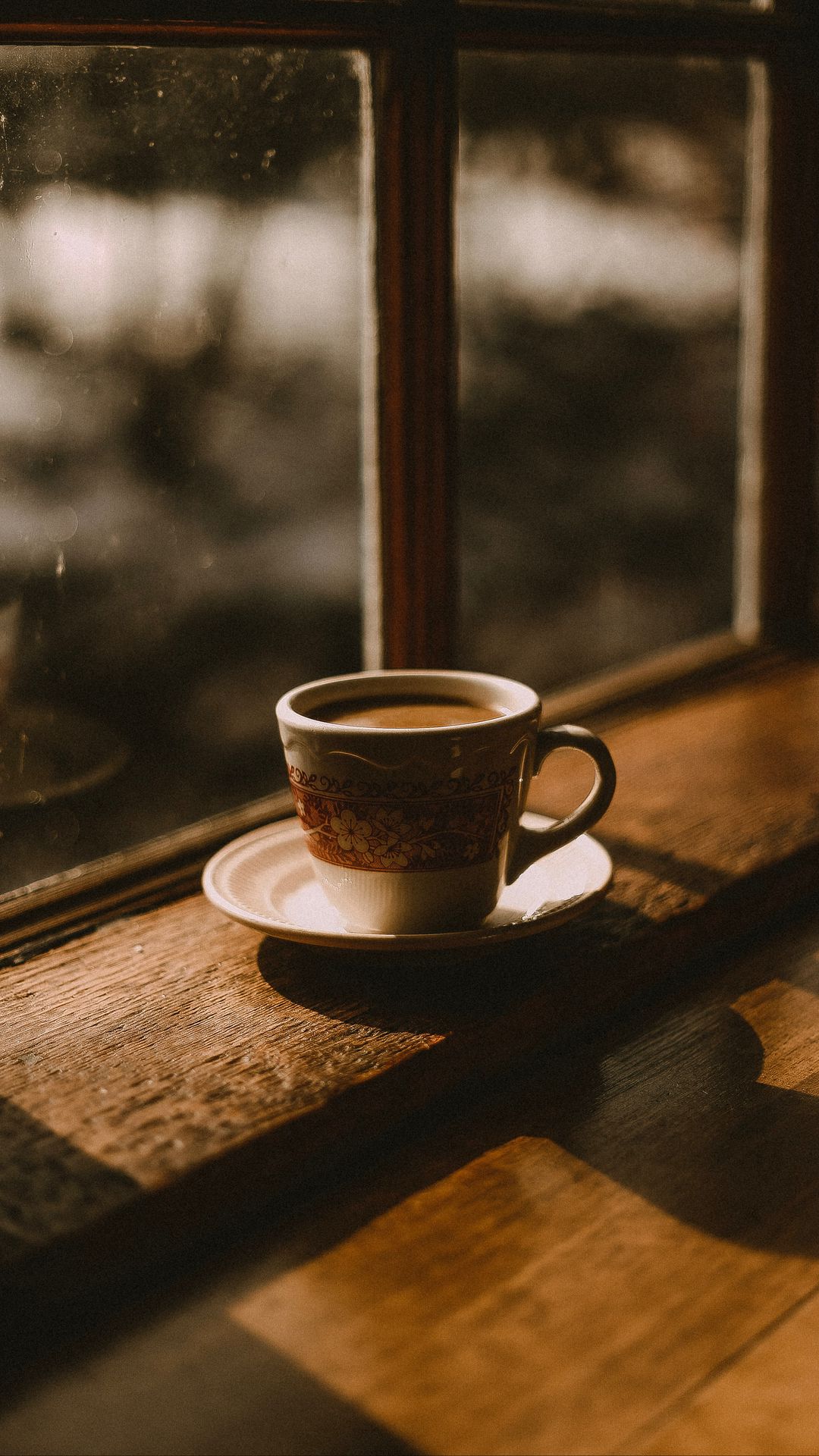1080x1920  Скачать 1080x1920 чашка, кофе, окно, уют, тени обои, картинки samsung  galaxy s4, s5, note, sony xperia z, z1, z2, z3, htc one, lenovo vibe