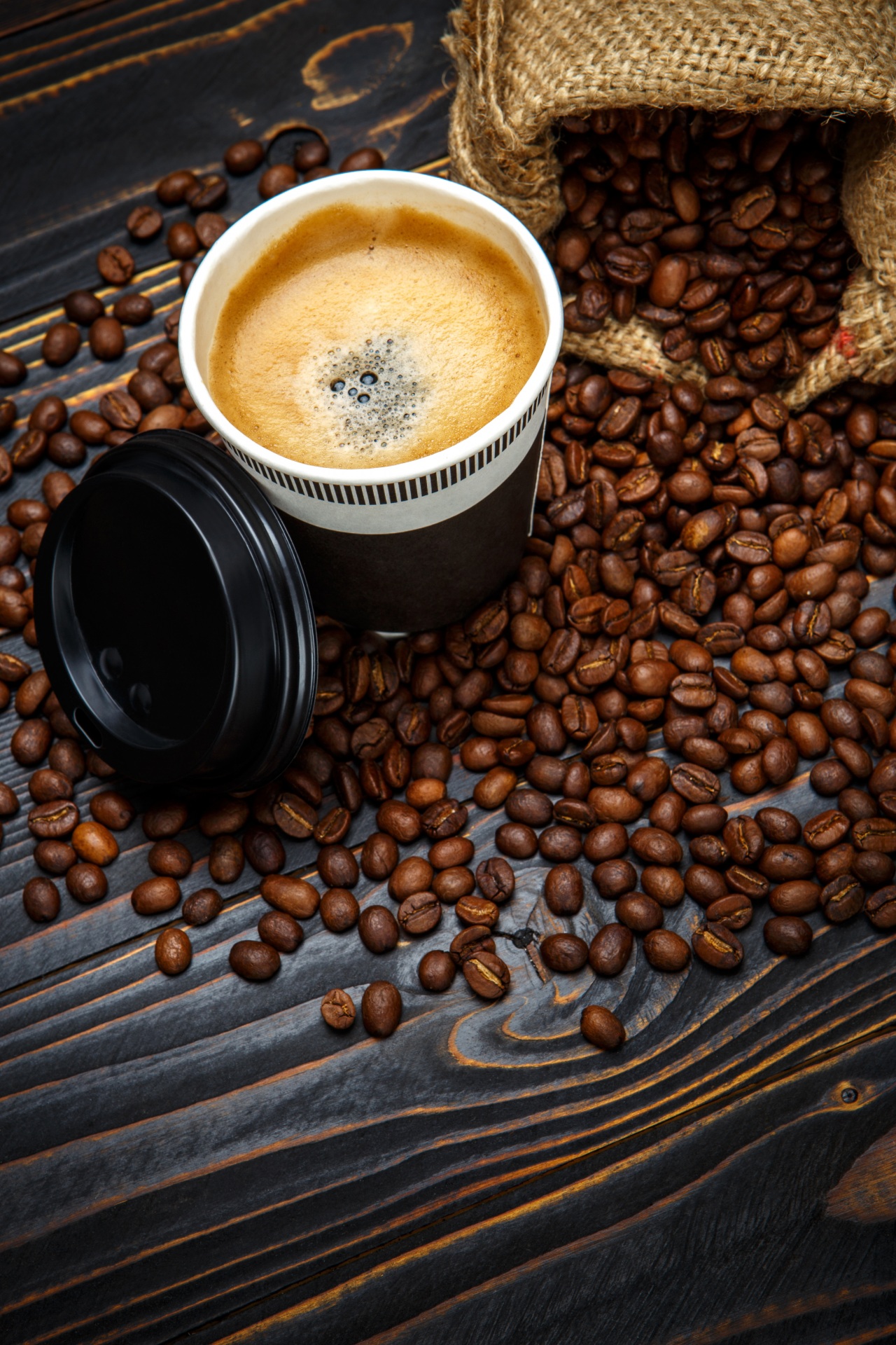 1280x1920  Картинка Кофе Капучино зерно Еда Чашка Доски 1280x1920