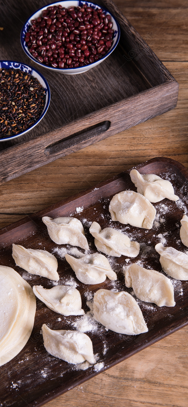 650x1407  Новогодние обои пельмени на телефон изображение_Фото номер 400911631_JPG  Формат изображения_ru.lovepik.com