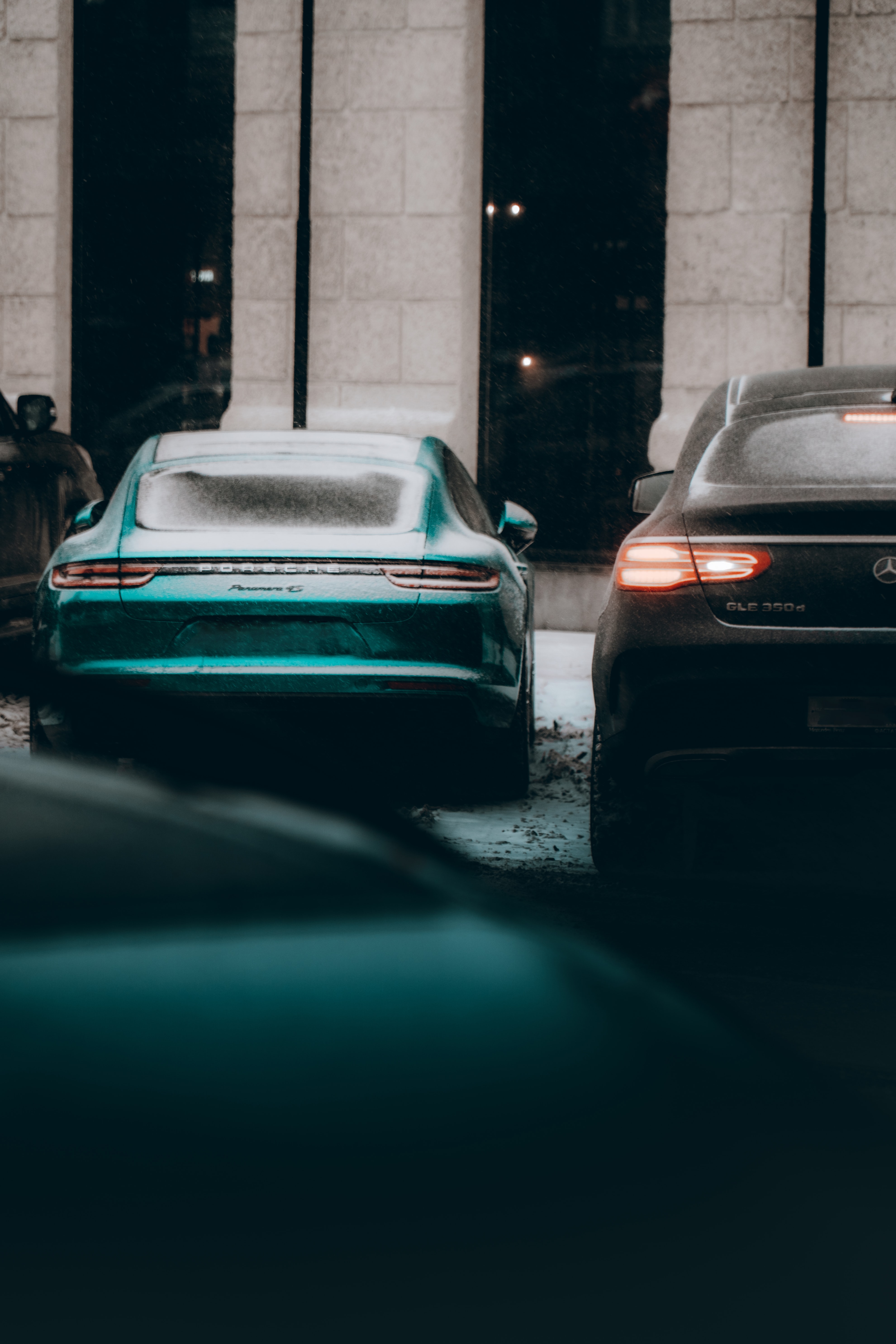 3961x5941  Скачать обои \"Porsche Panamera\" на телефон в высоком качестве, вертикальные  картинки \"Porsche Panamera\" бесплатно