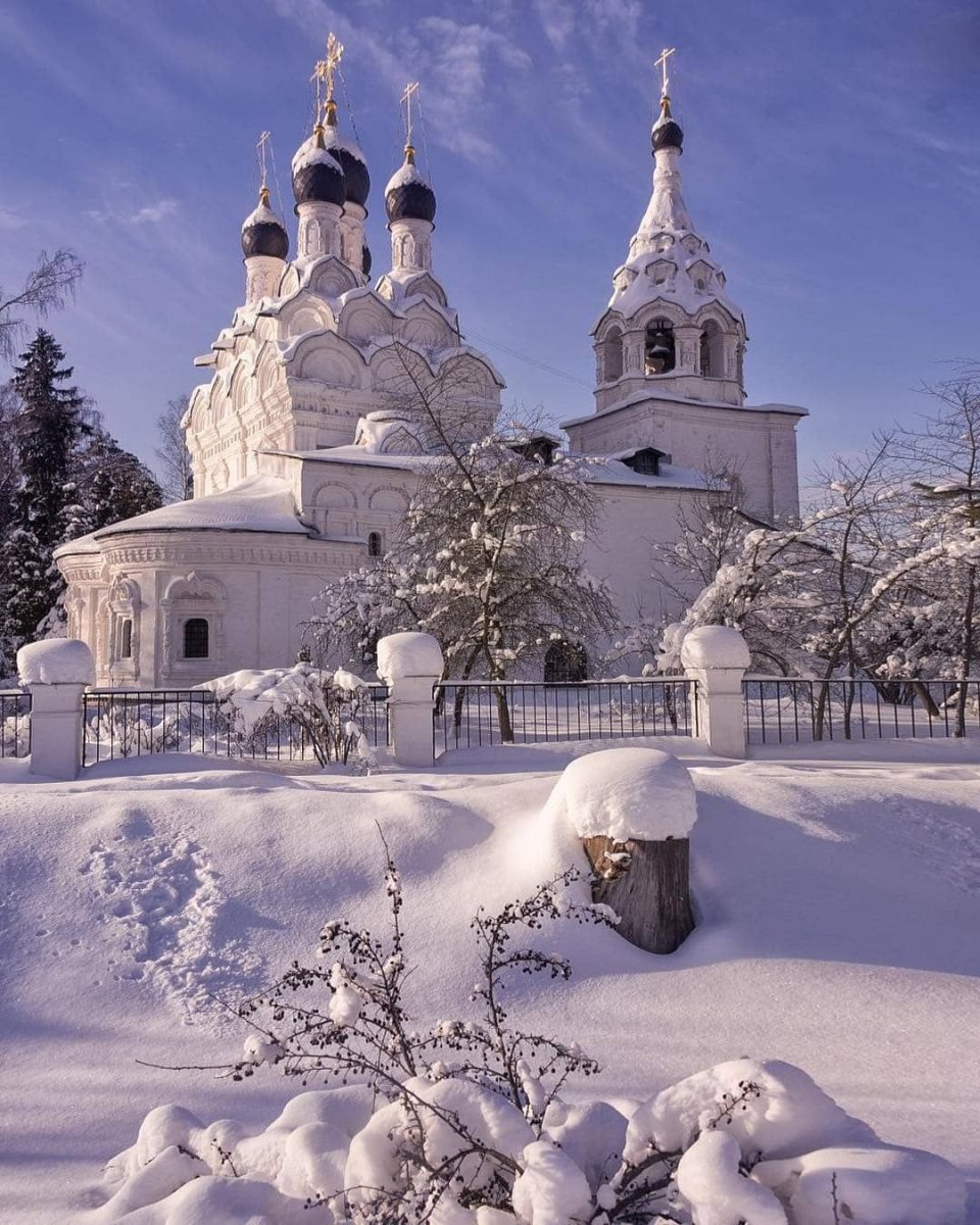 960x1200  Харьков, Собор Успения Пресвятой Богородицы | Fall wallpaper, House styles,  Kharkiv